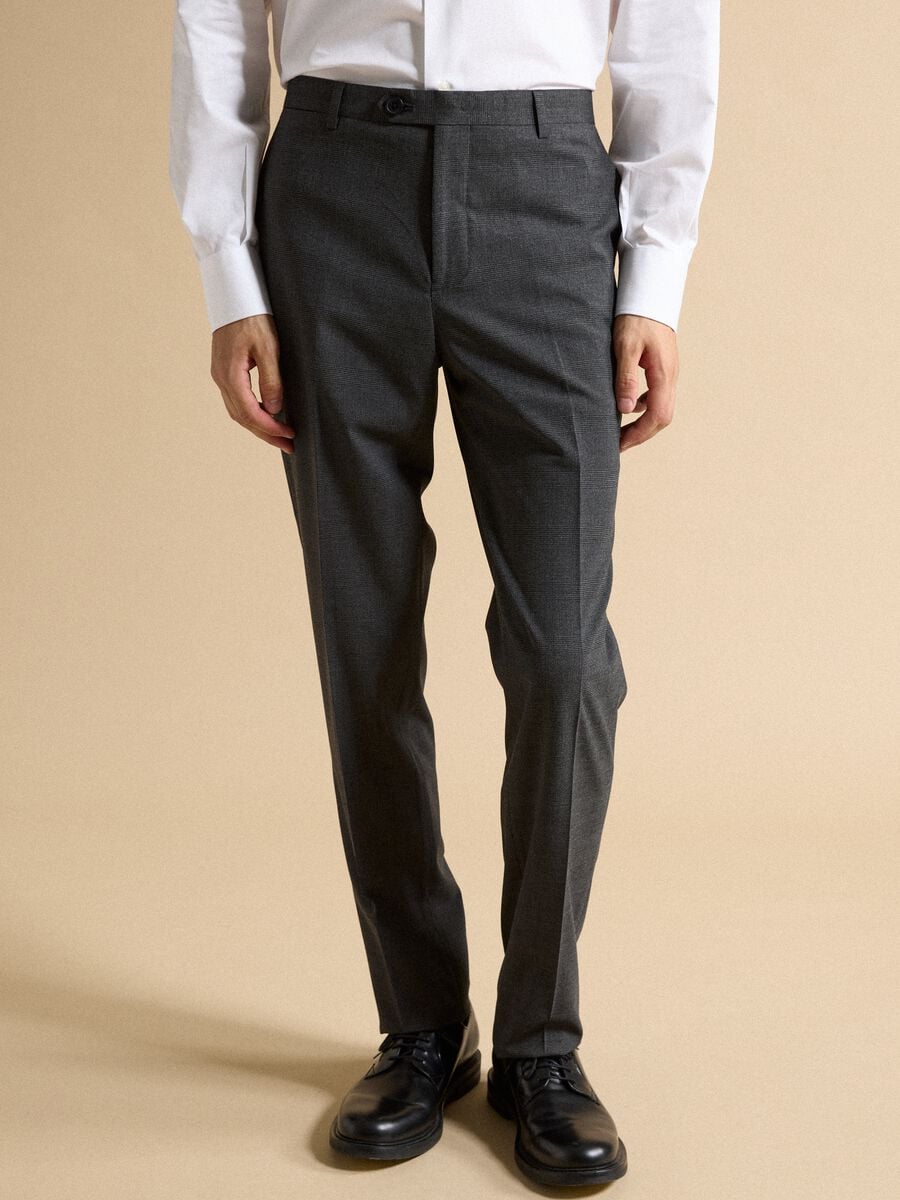 Pantaloni formali grigi slim fit in viscosa elasticizzata_1