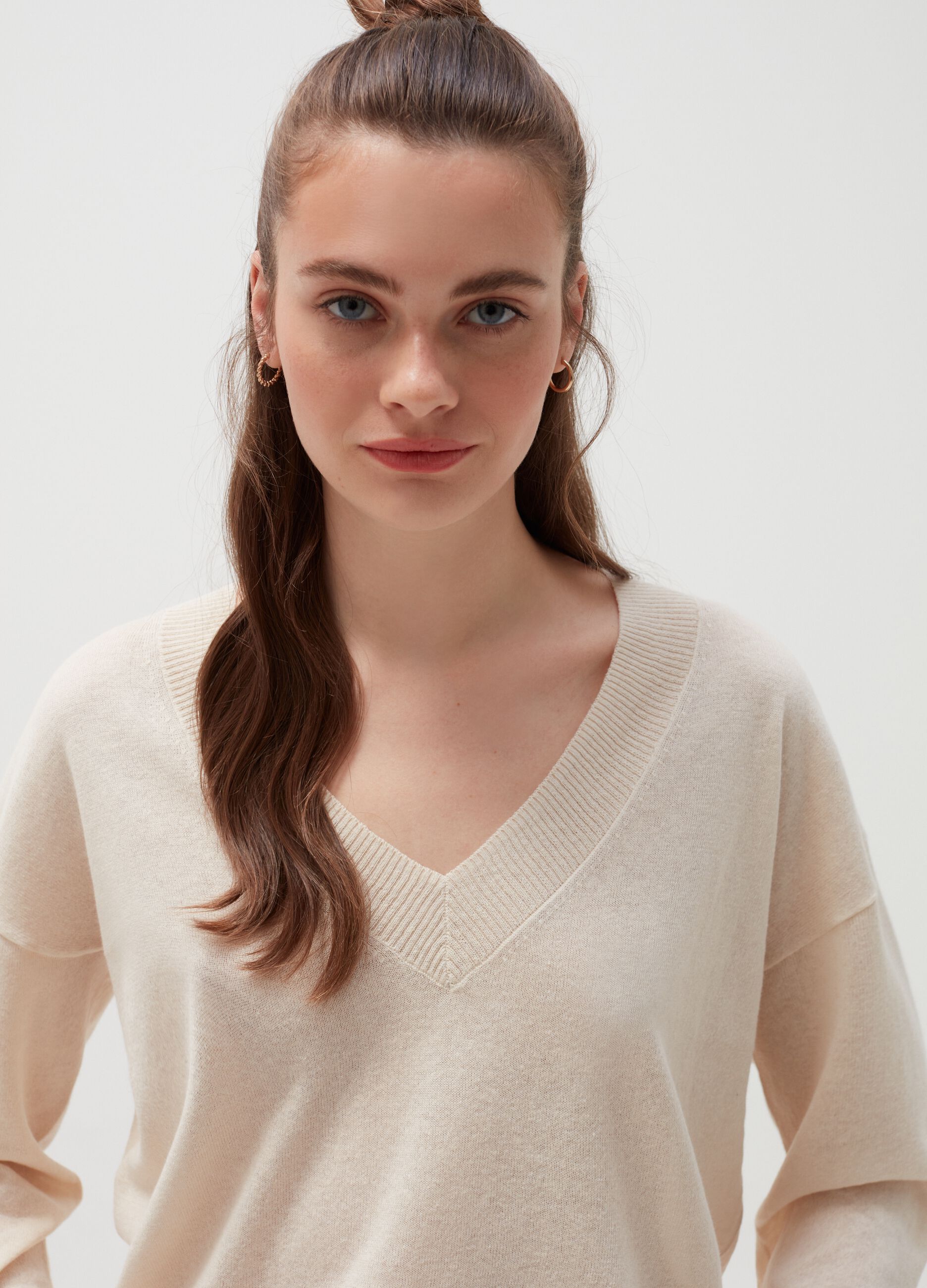 Pullover in lino con scollo a V