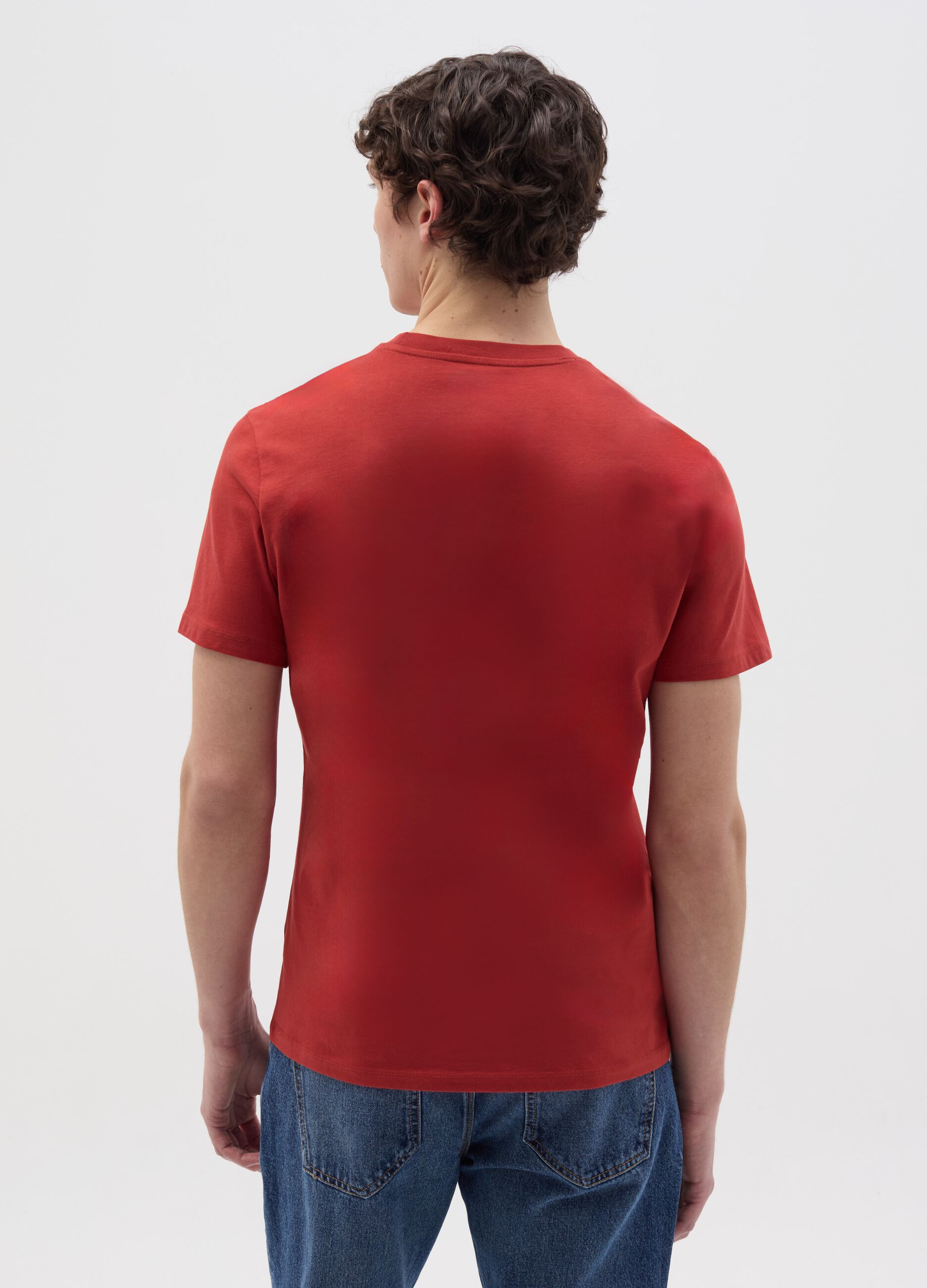 T-shirt in cotone bio con scollo a V 