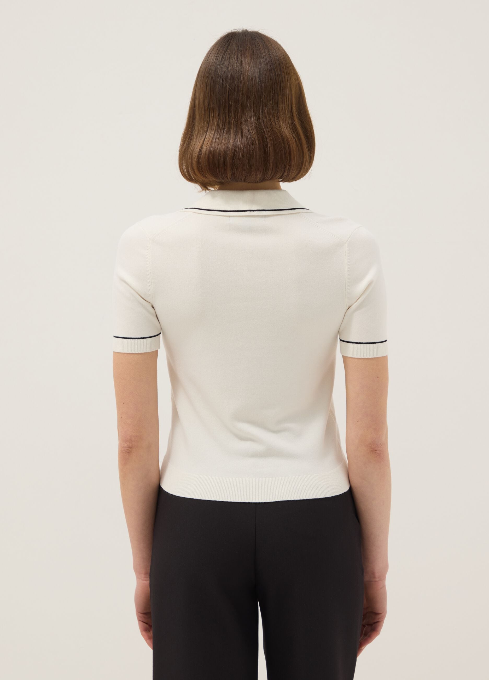 White viscose blend slim fit polo with contrast stitching