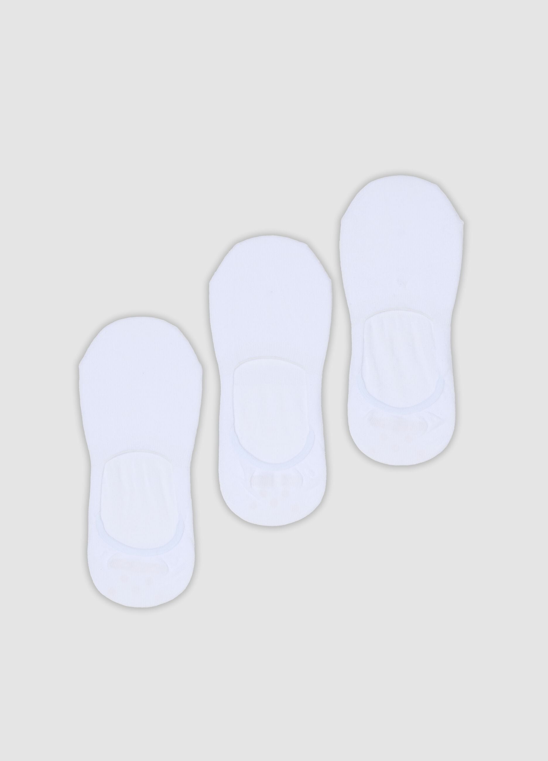 Three-pack of white invisible organic cotton socks