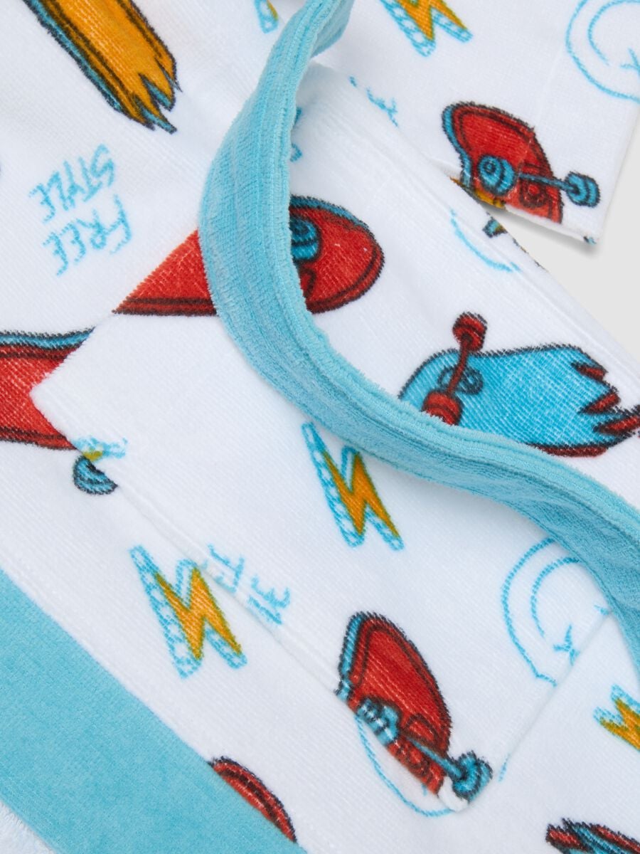 Accappatoio bianco in puro cotone organico con cappuccio_2