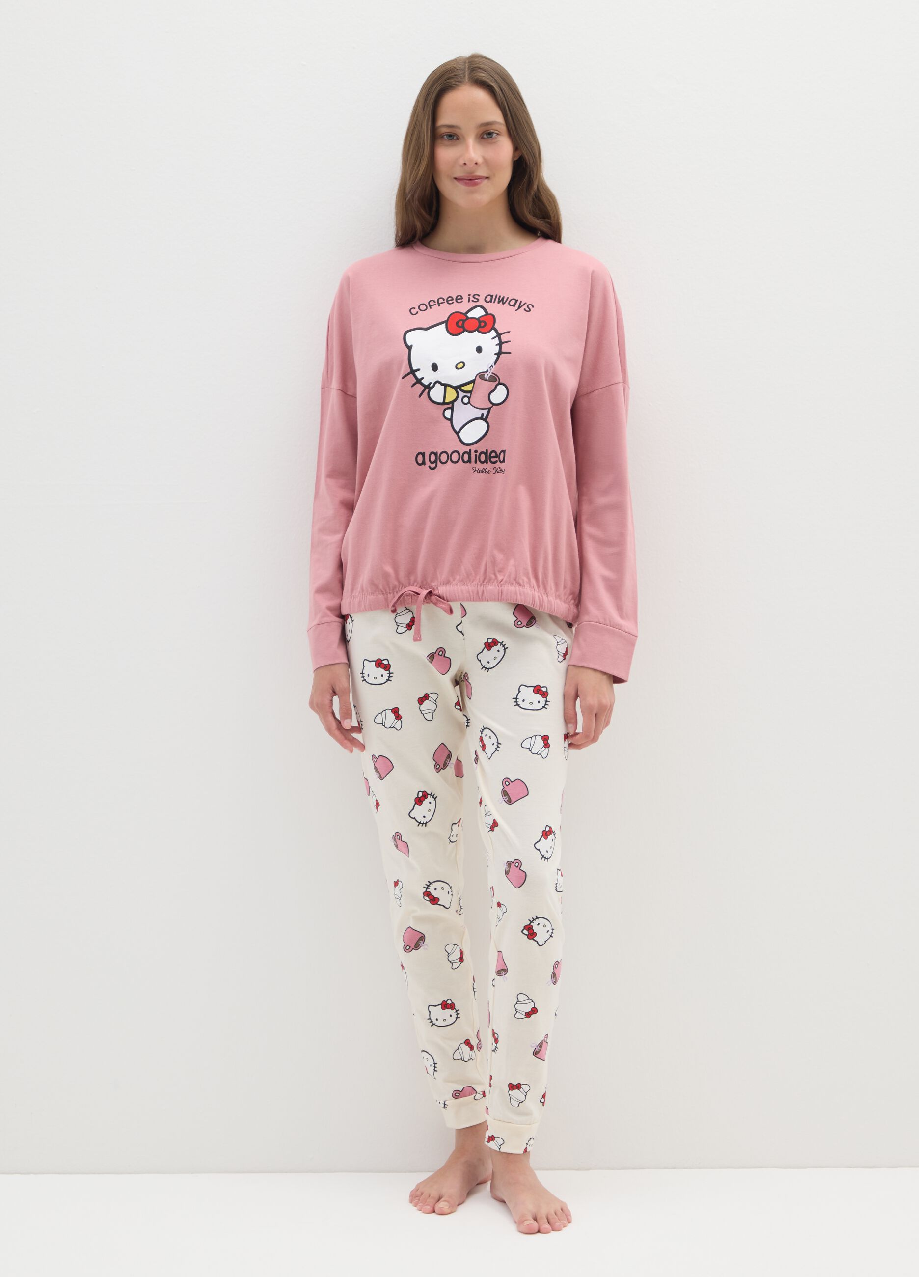 Pink cotton pyjamas with Hello Kitty prints