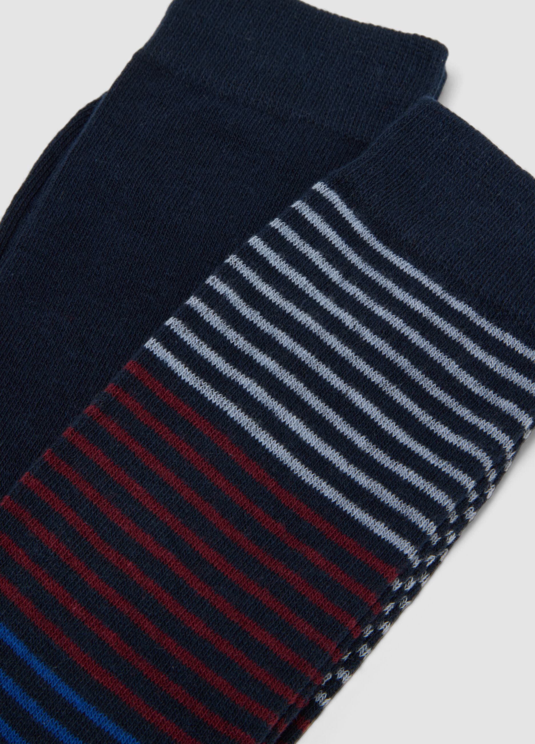 Three-pack of short socks in dark brown, royal blue, ecru and ochre yellow stretch organic cotton