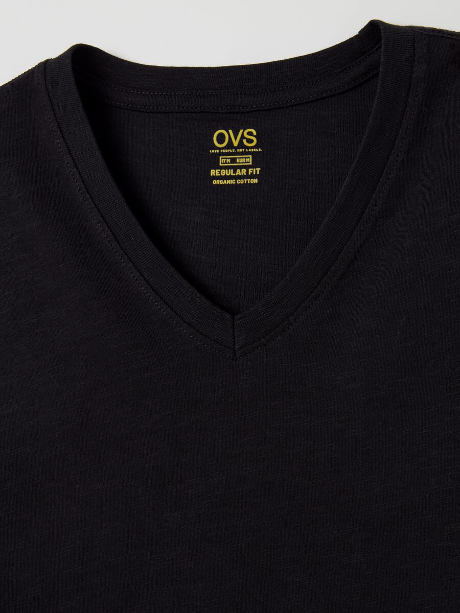 Slub cotton T-shirt with V neck_5