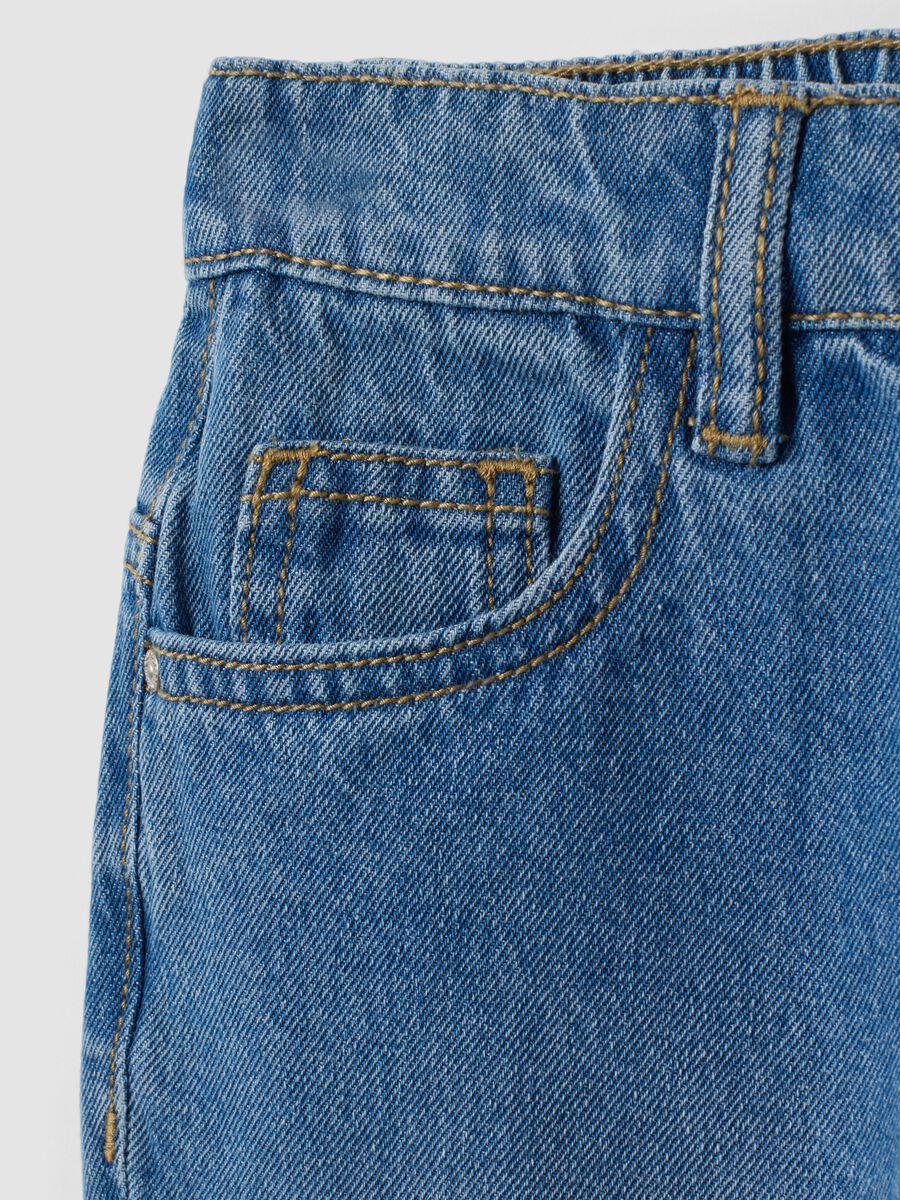 Jeans azzurri in puro cotone wide leg per bambino_2