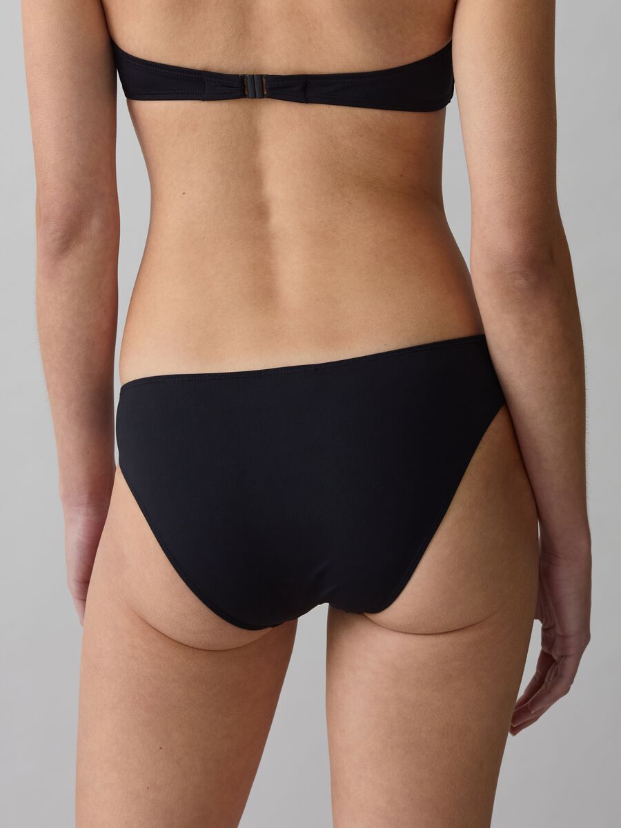 Solid colour bikini briefs_2