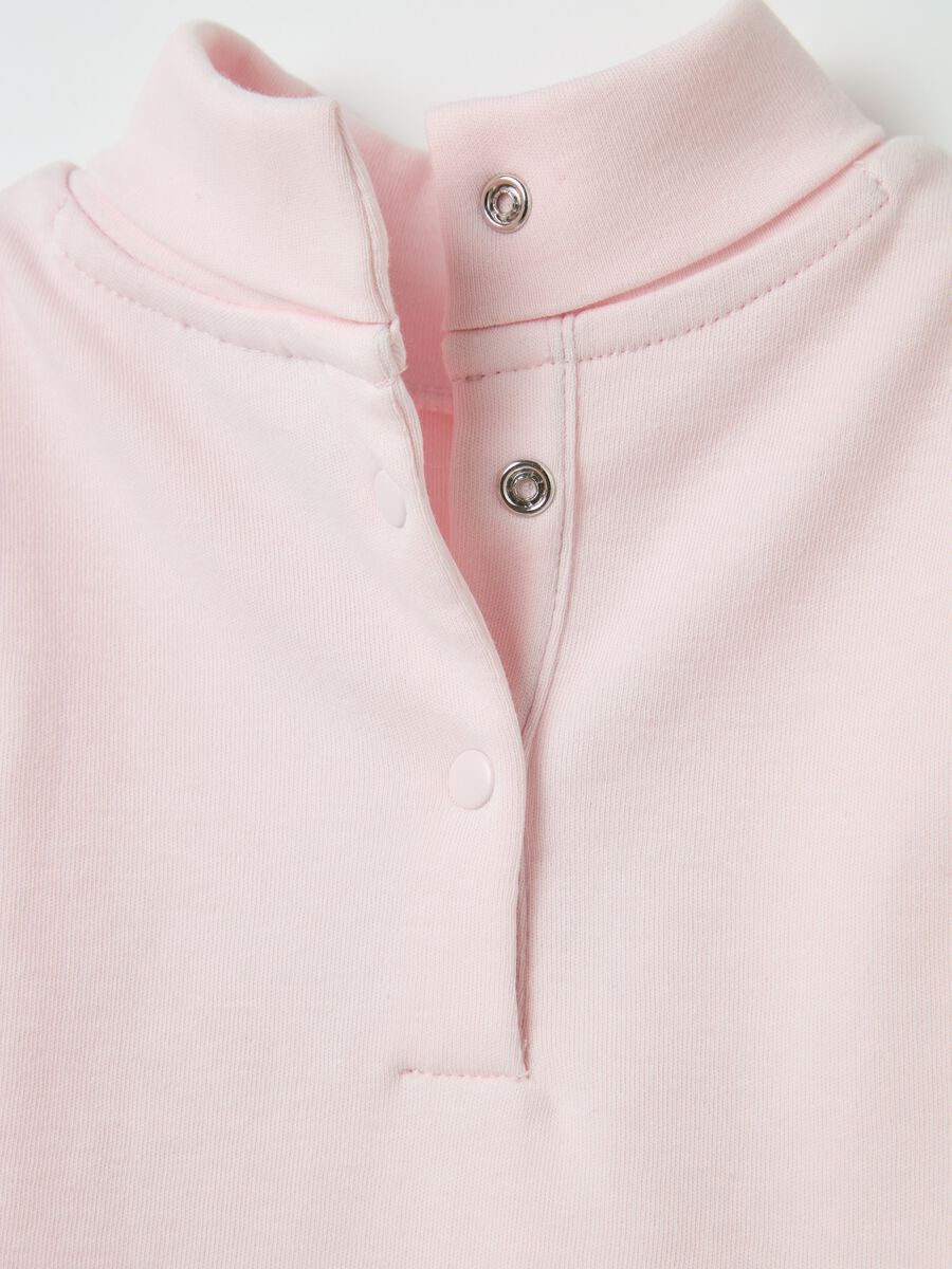 Cotton T-shirt with high neck and print_3