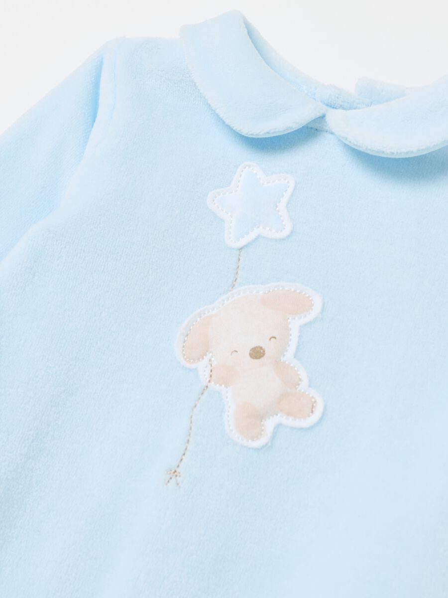 Velour onesie with feet and embroidery_2