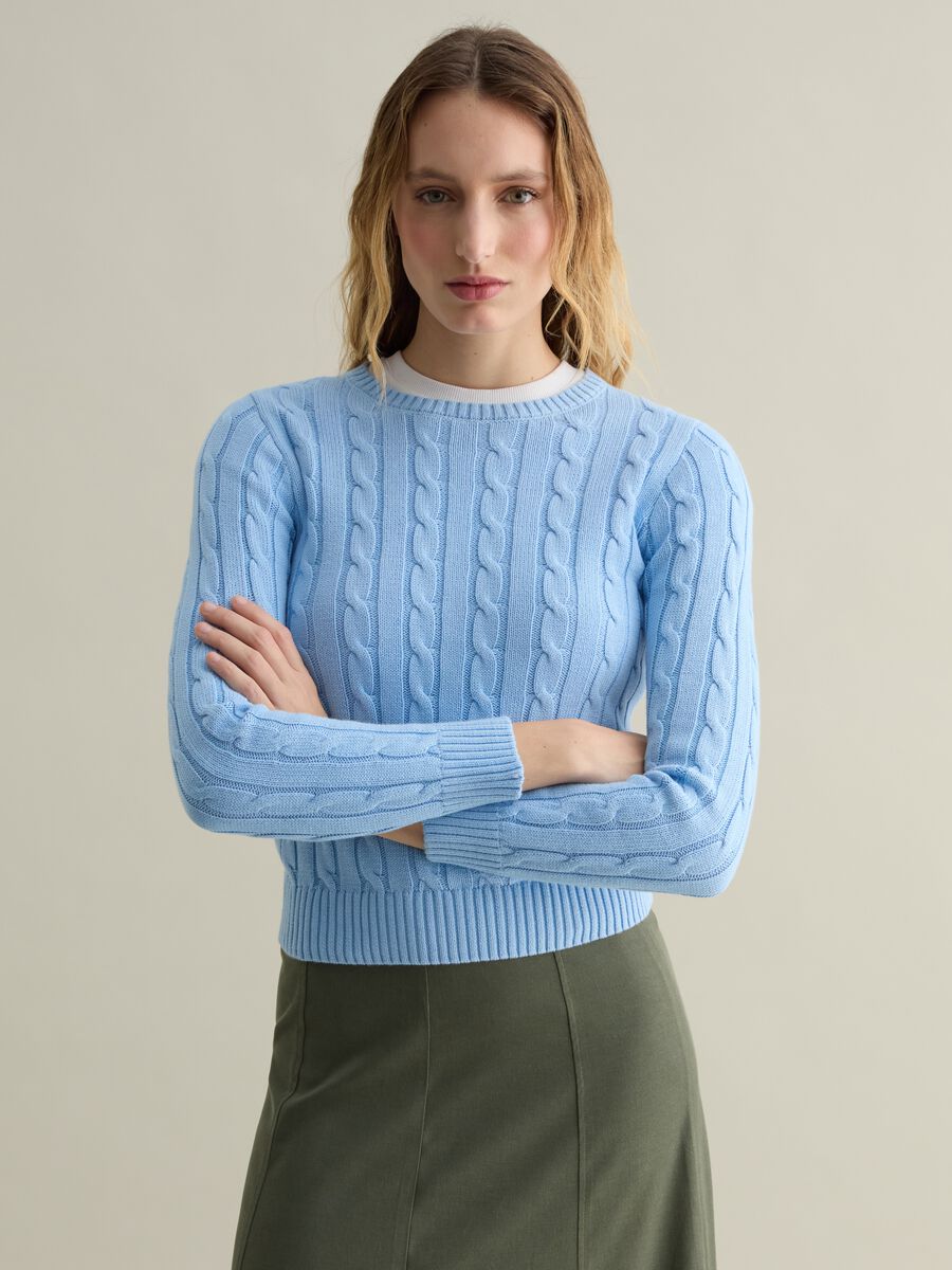 Ribbed pullover with cable-knit design_0