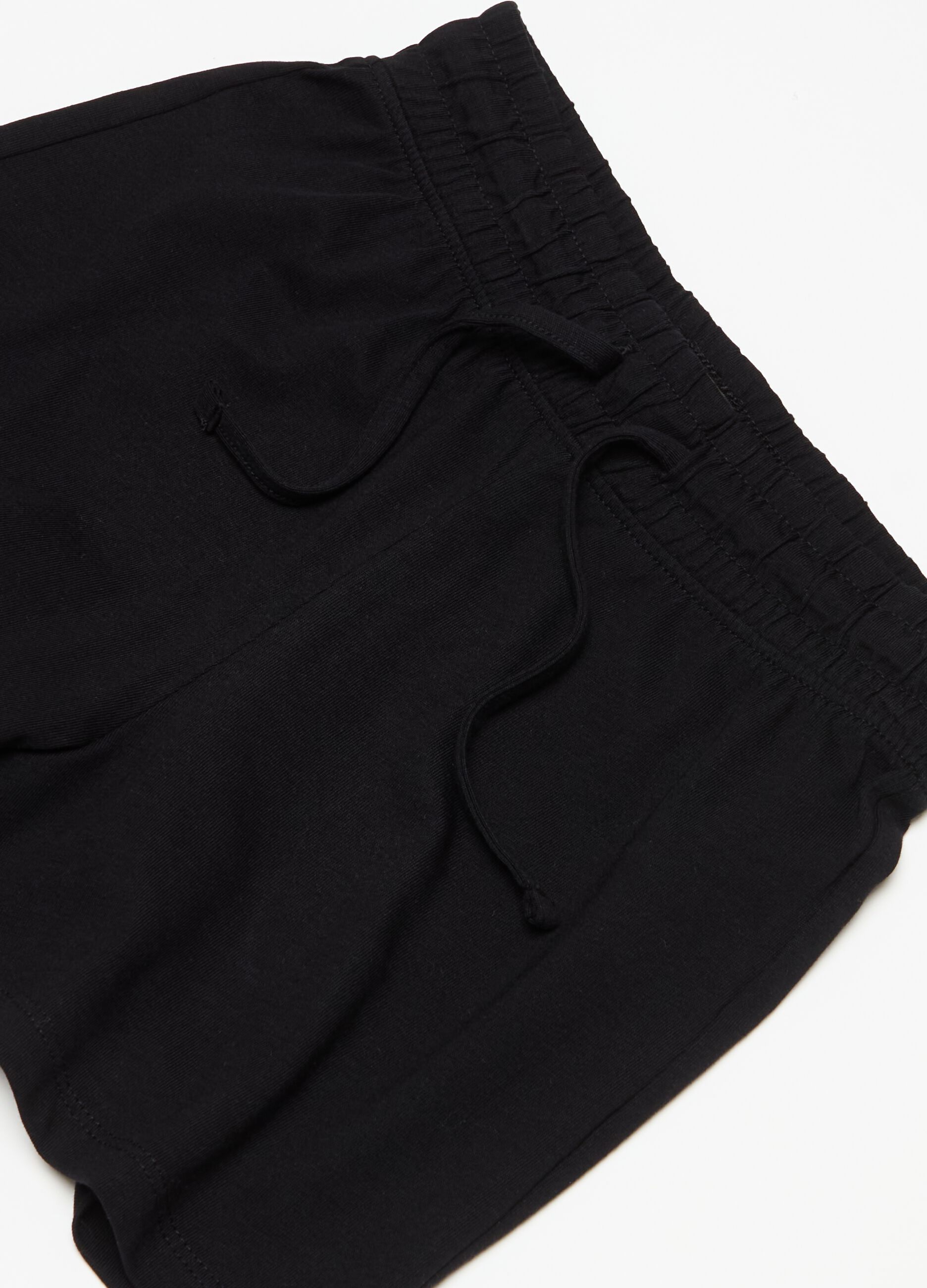 Cotton shorts with drawstring