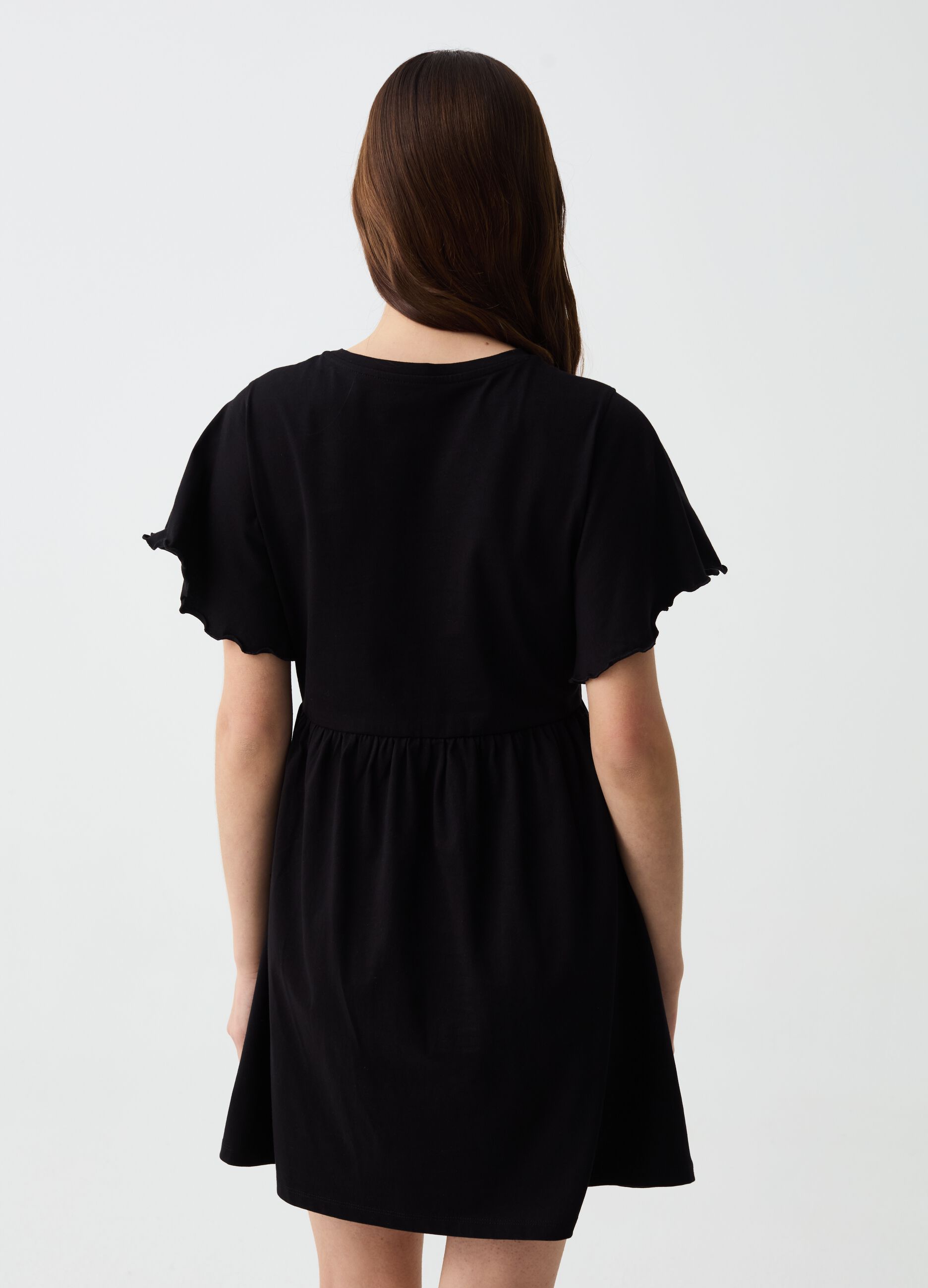 Vestito Essential corto con maniche a farfalla
