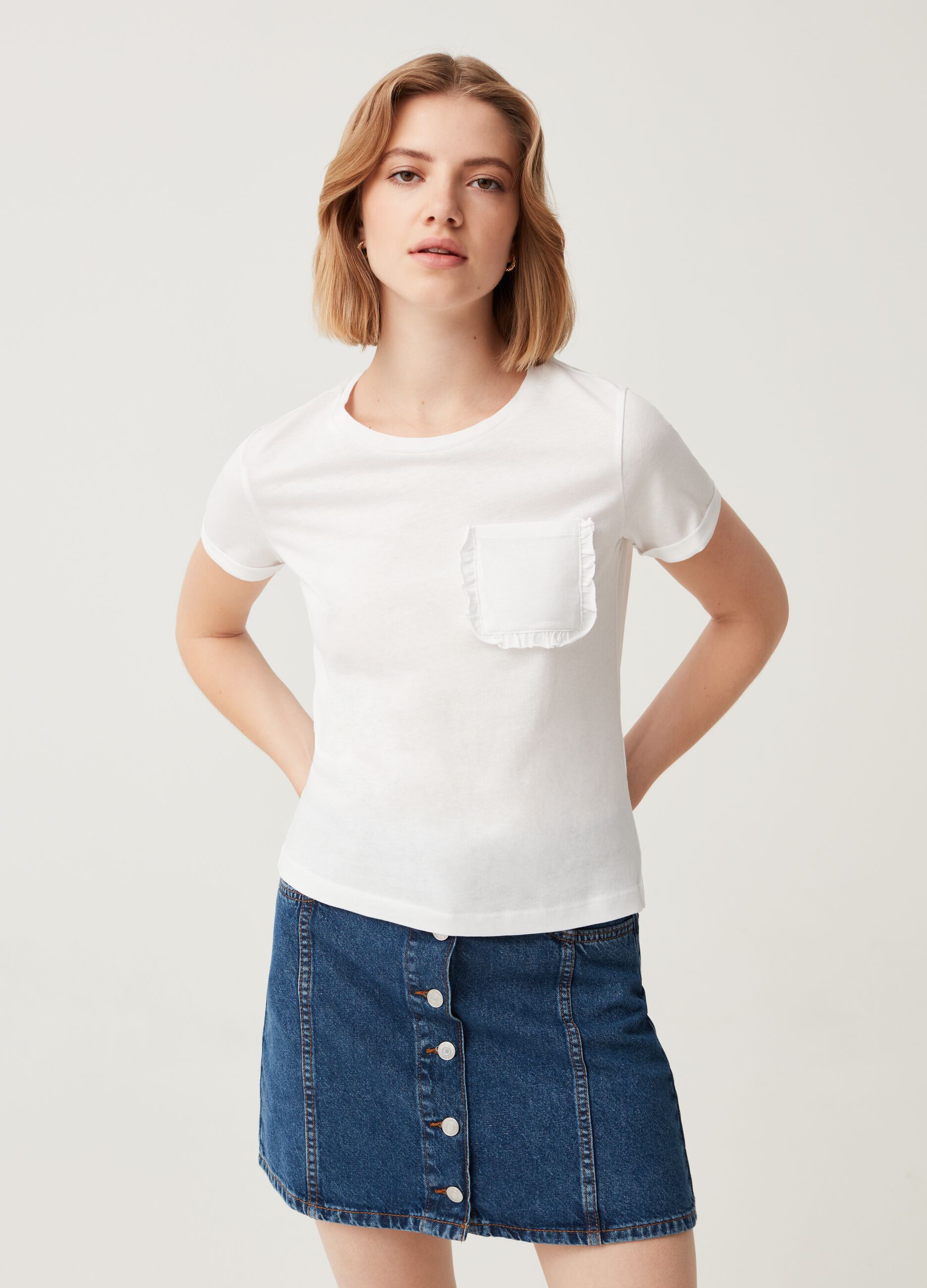 T shirt con taschino e rouches