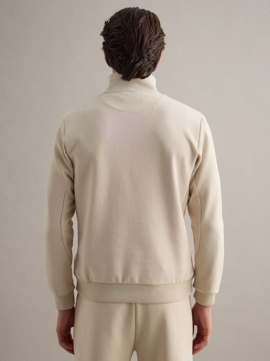 Felpa in misto cotone elasticizzato beige regular fit con mezza zip_2