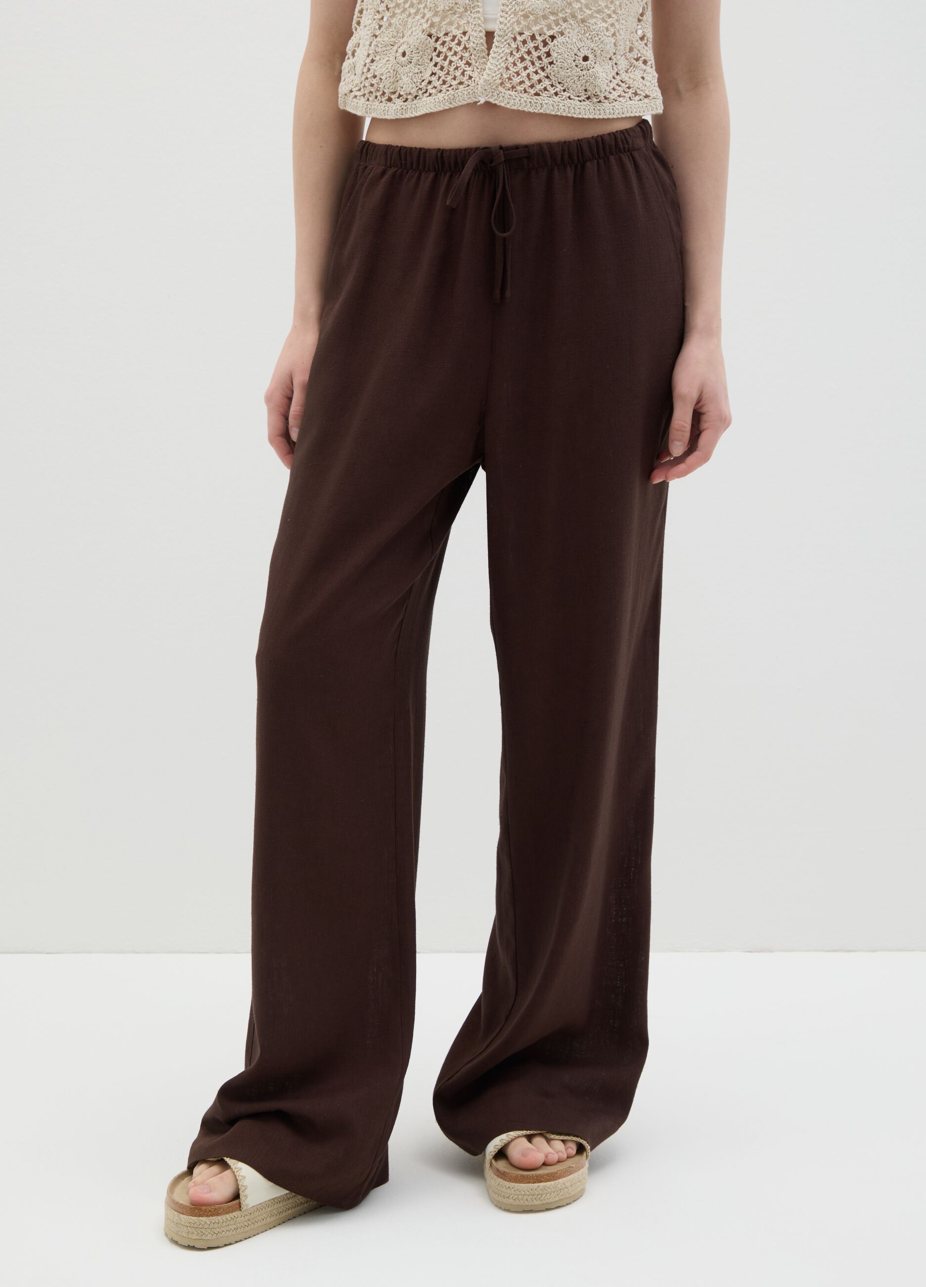 Brown wide-leg trousers in linen and viscose