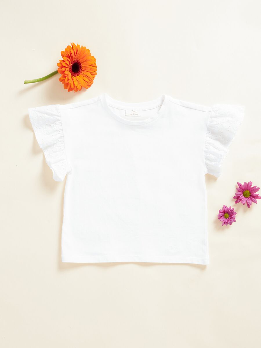 IANA T-shirt with broderie anglaise sleeves_0
