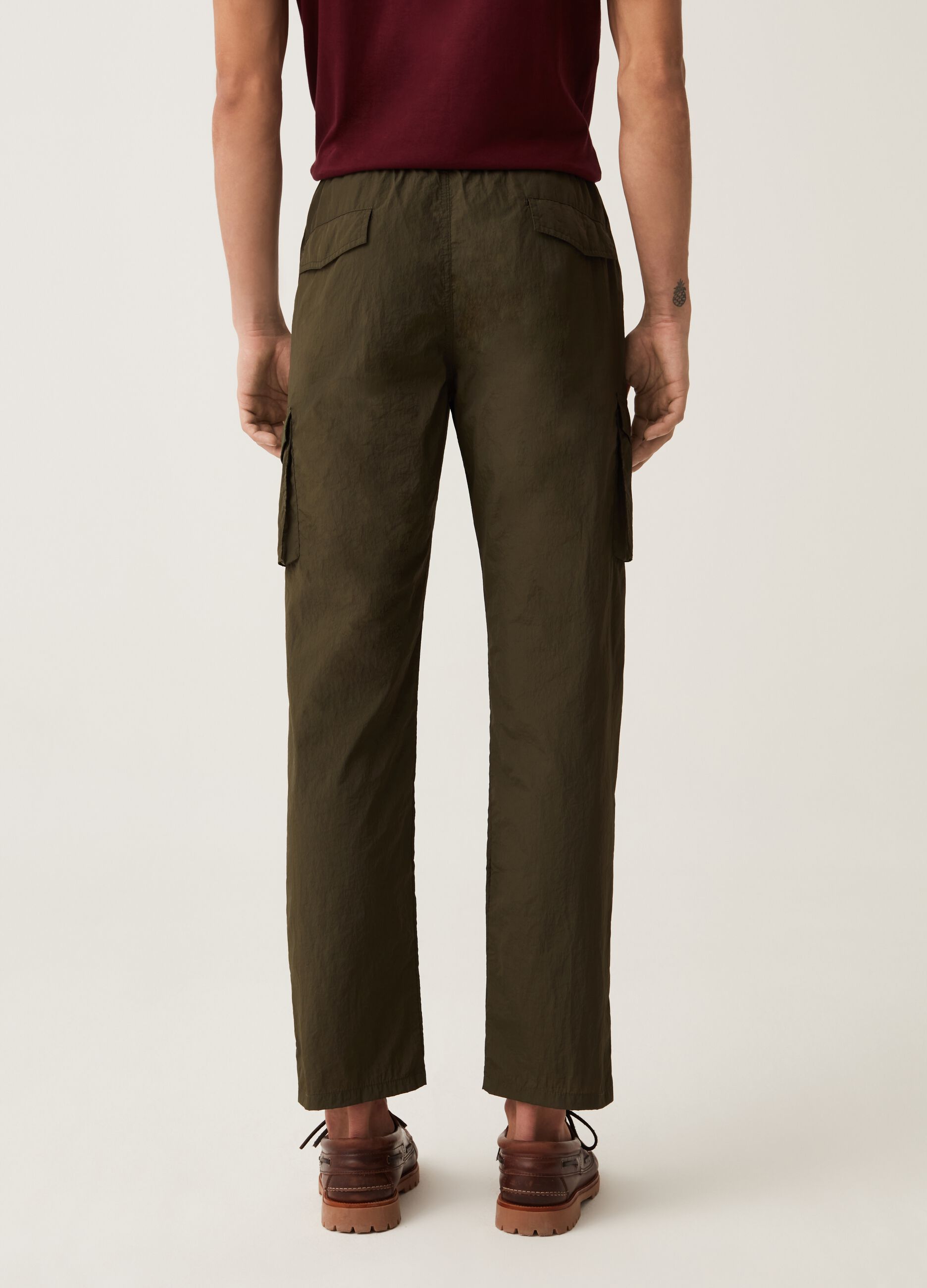 Joggers cargo in nylon con coulisse_2