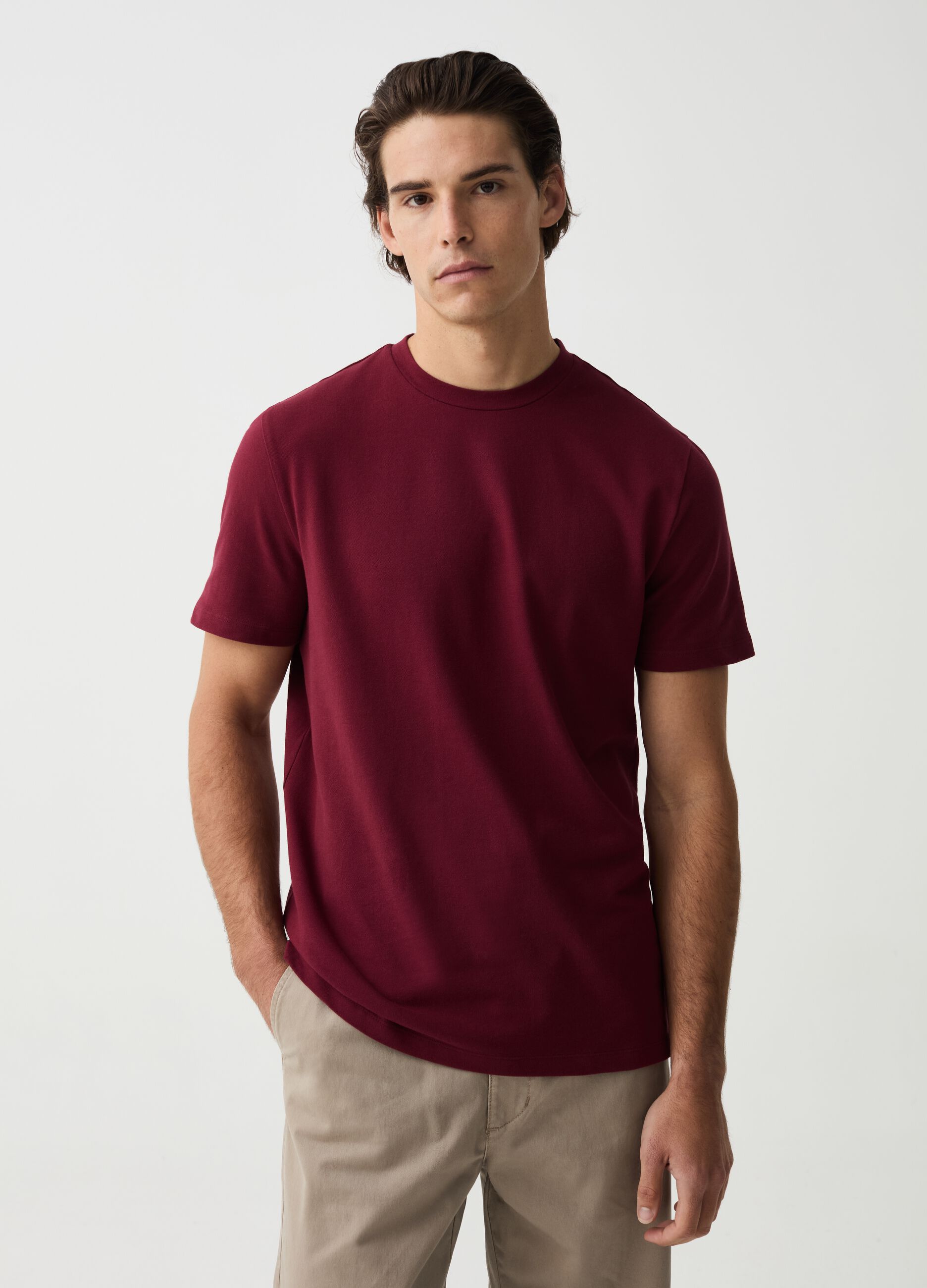 T-shirt girocollo in cotone stretch