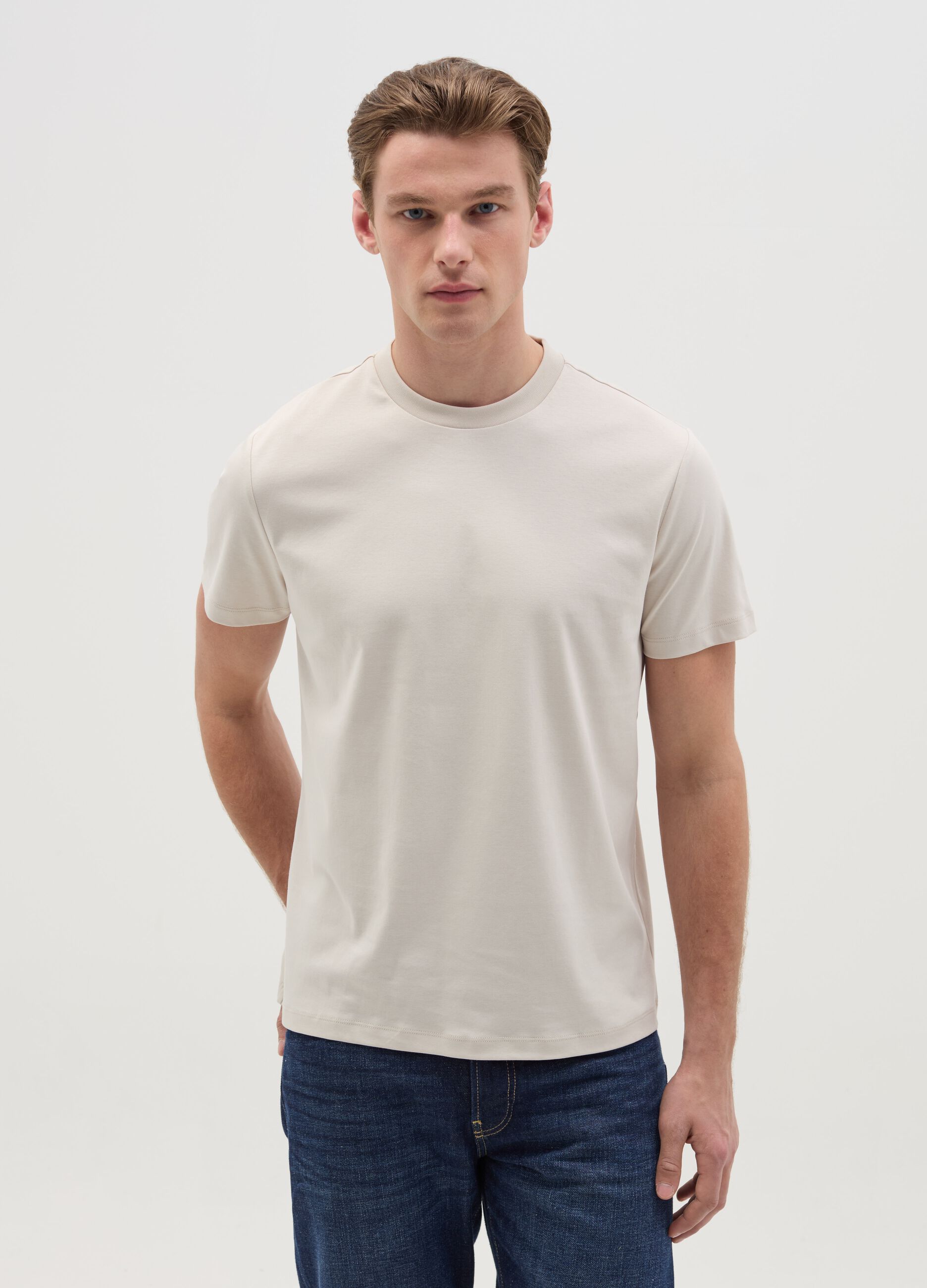 Regular-fit T-shirt with round neck