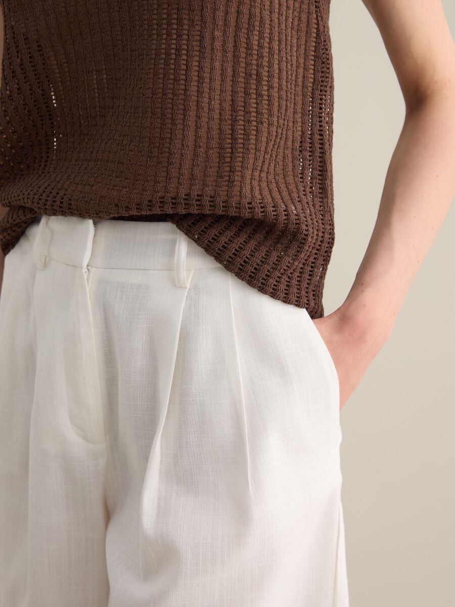 Brown Mesh Vest Lead_2