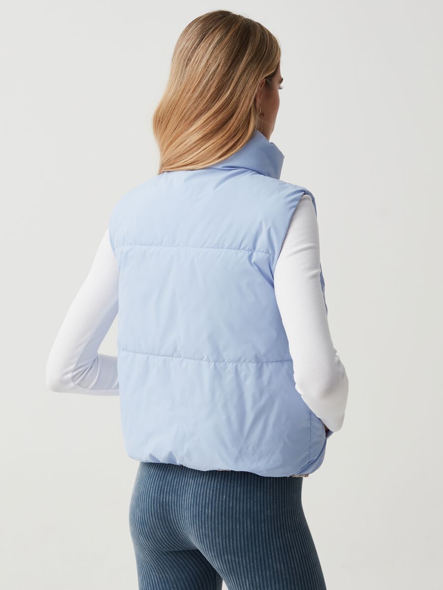 Reversible ultralight gilet with high neck_2