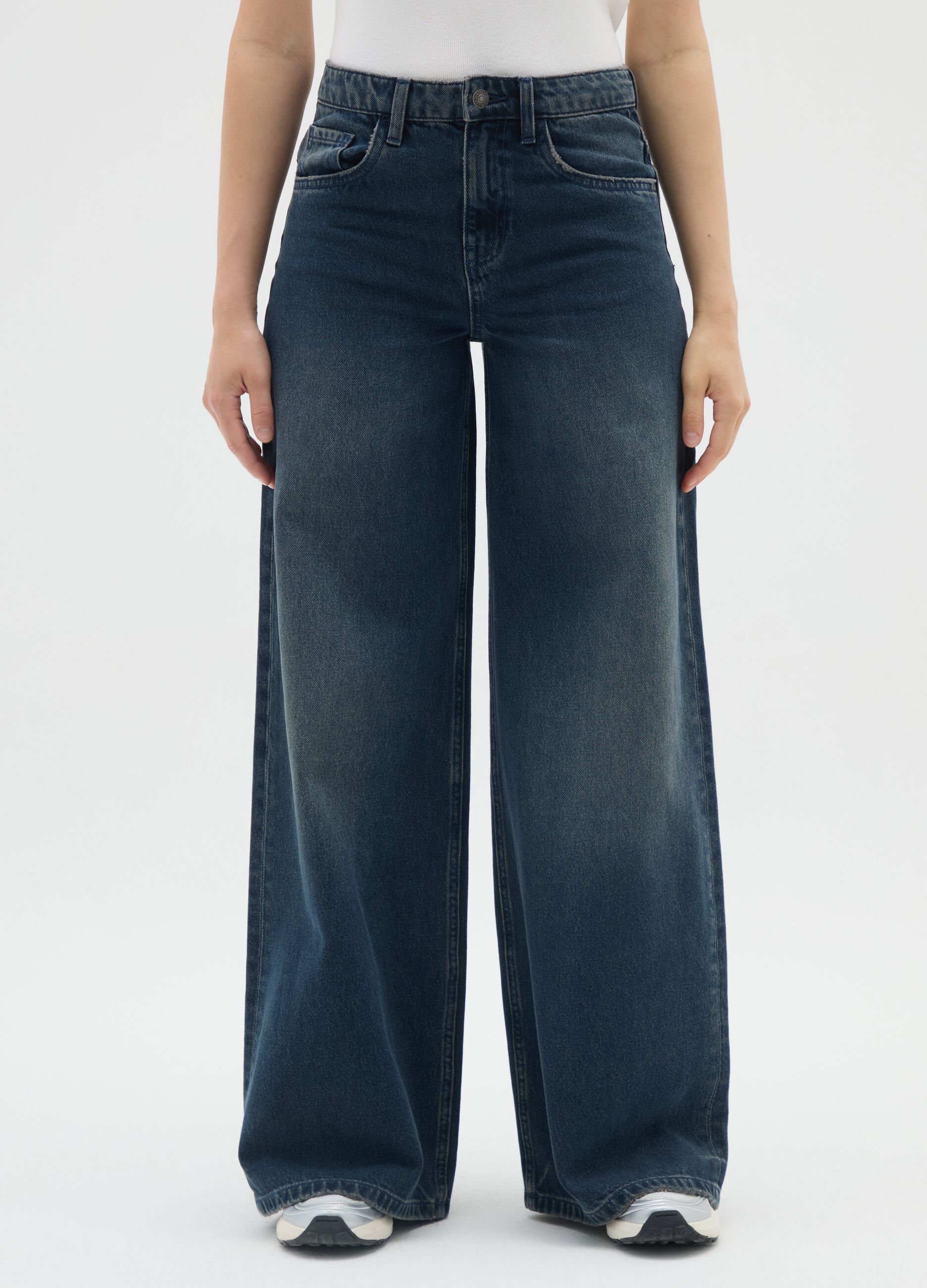 Blue wide-leg cotton jeans