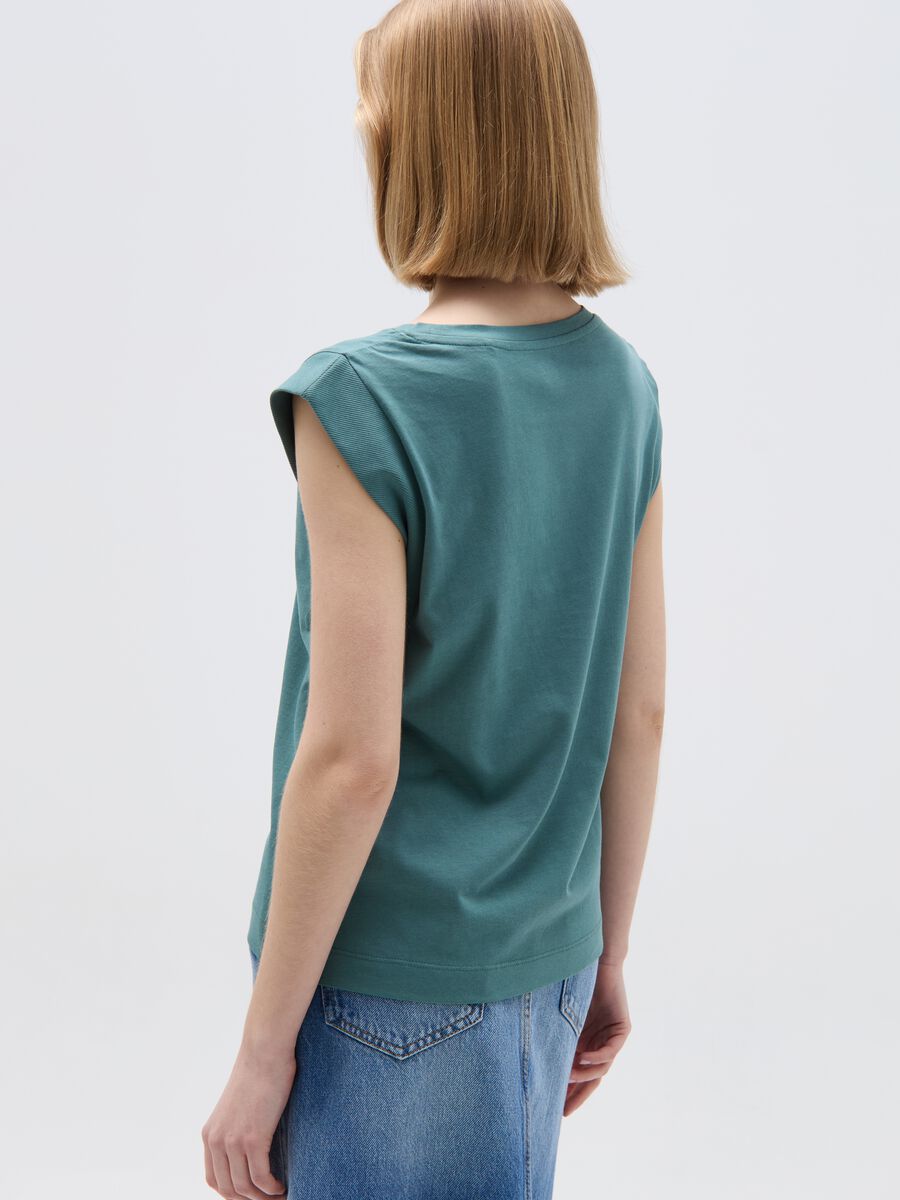Relaxed-fit sleeveless T-shirt_2