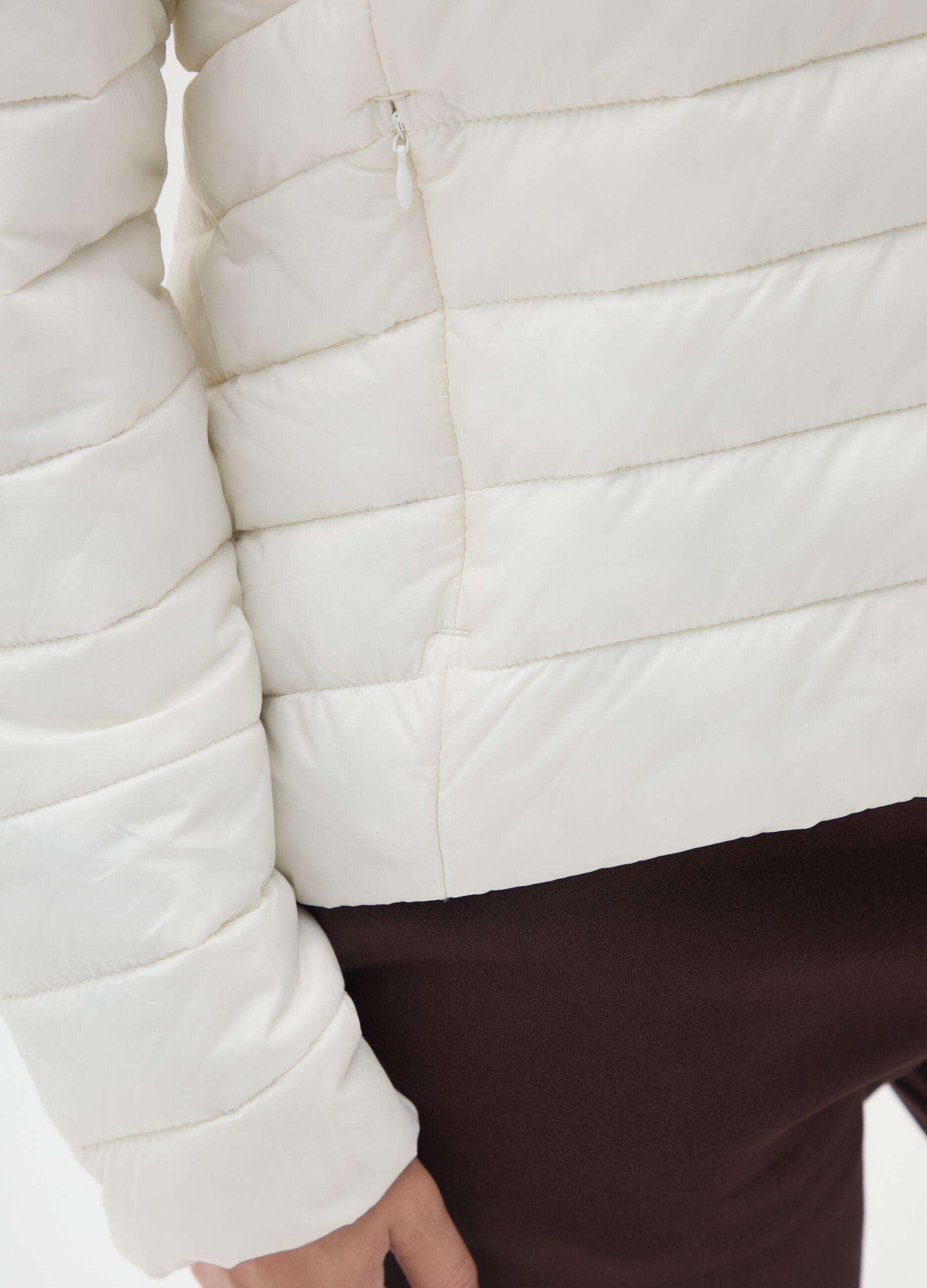 White padded regular fit jacket with hood