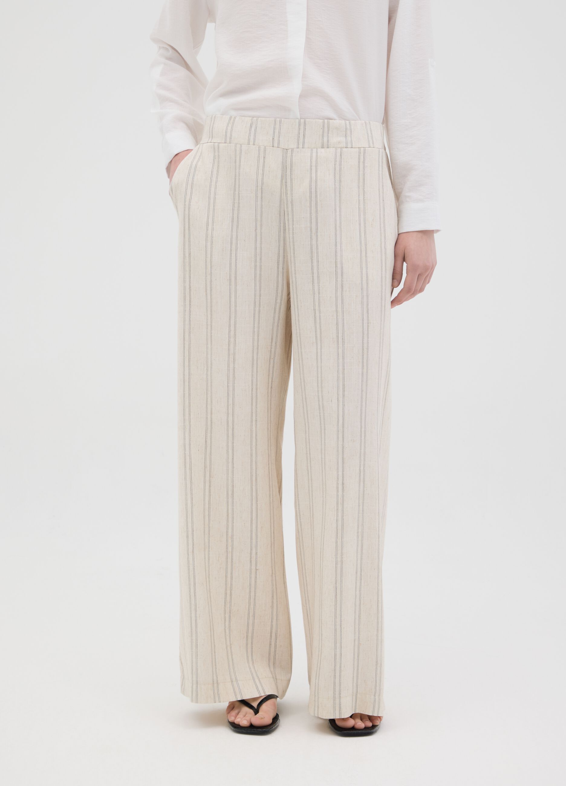 Women's Beige Regular Fit Trousers