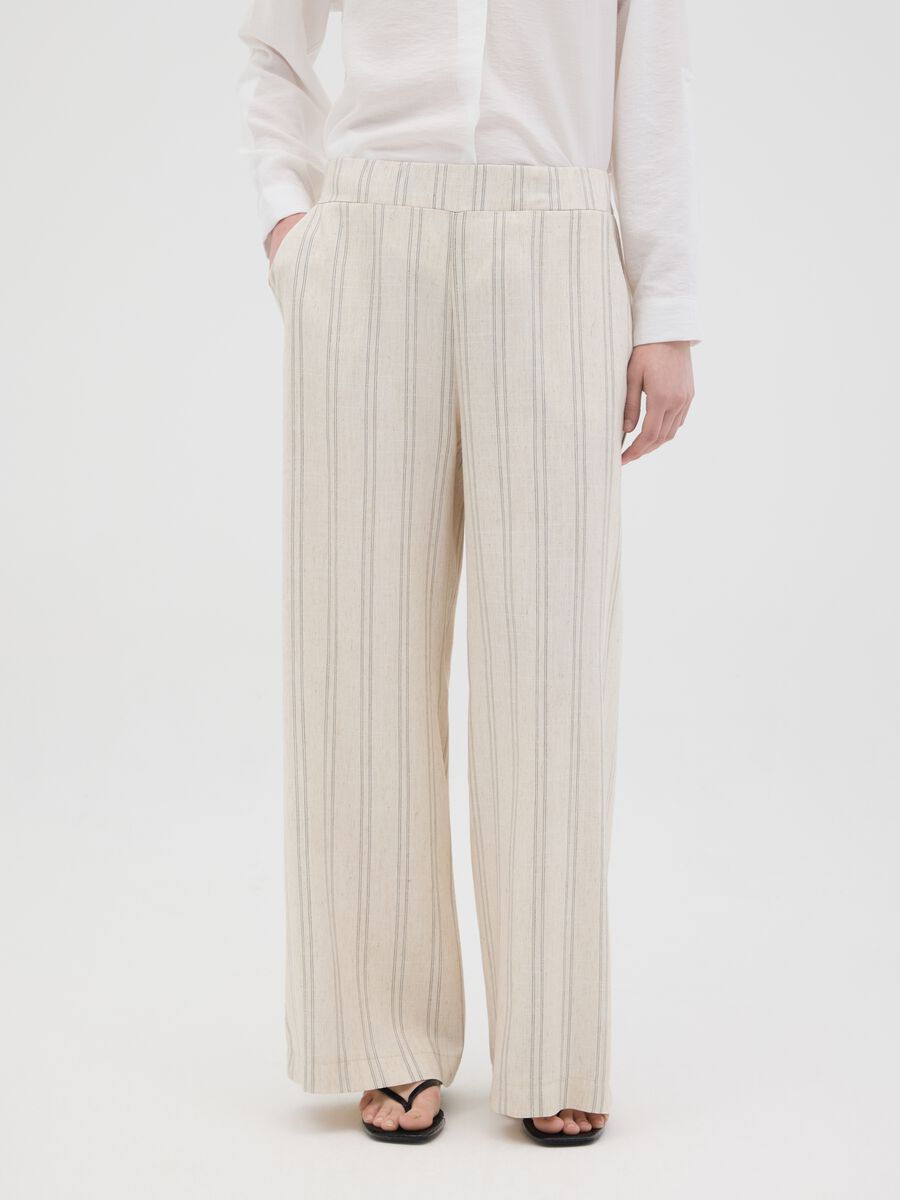 Women's Beige Regular Fit Trousers_1