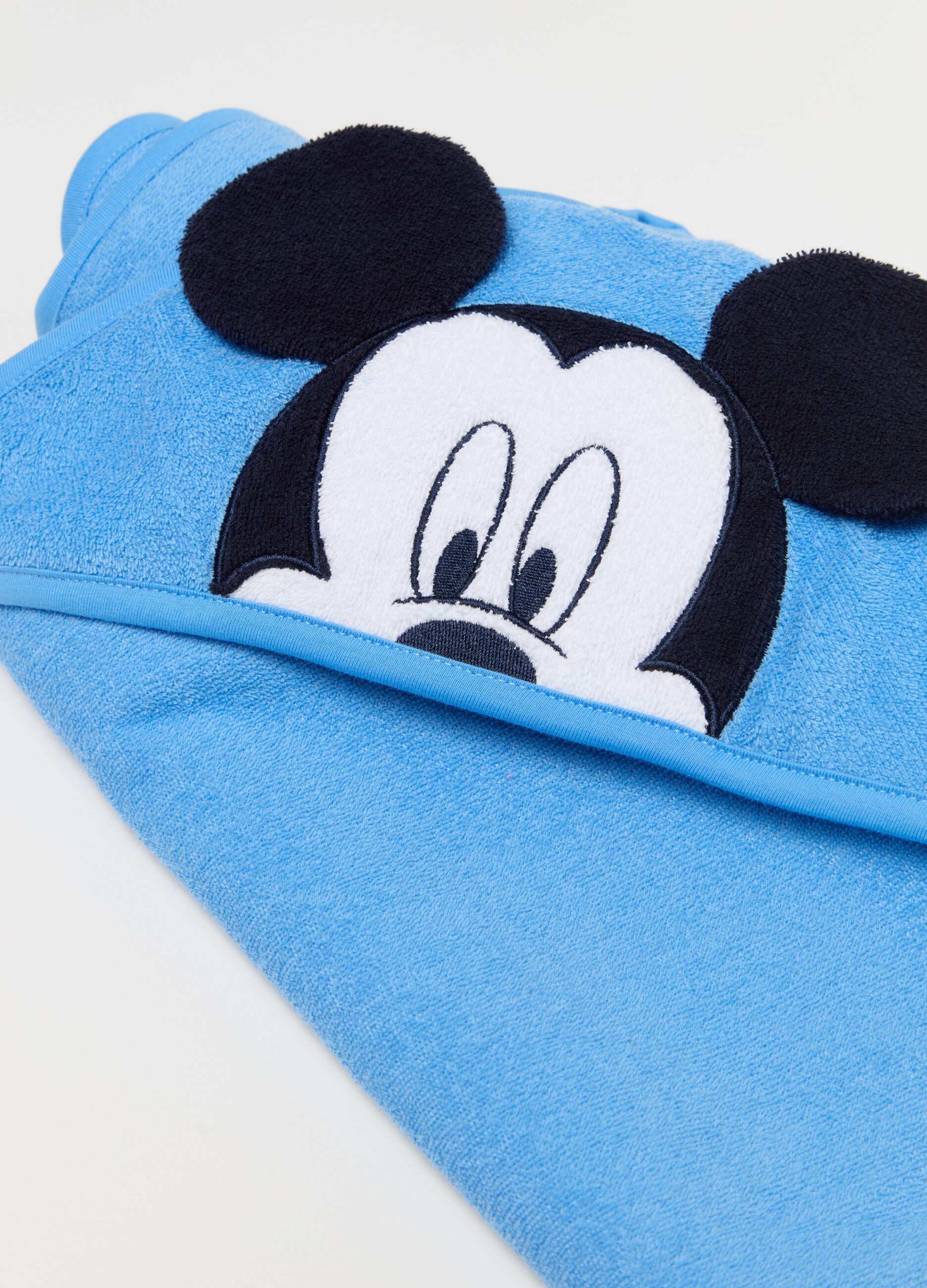 Bathrobe with Mickey Mouse application and embroidery