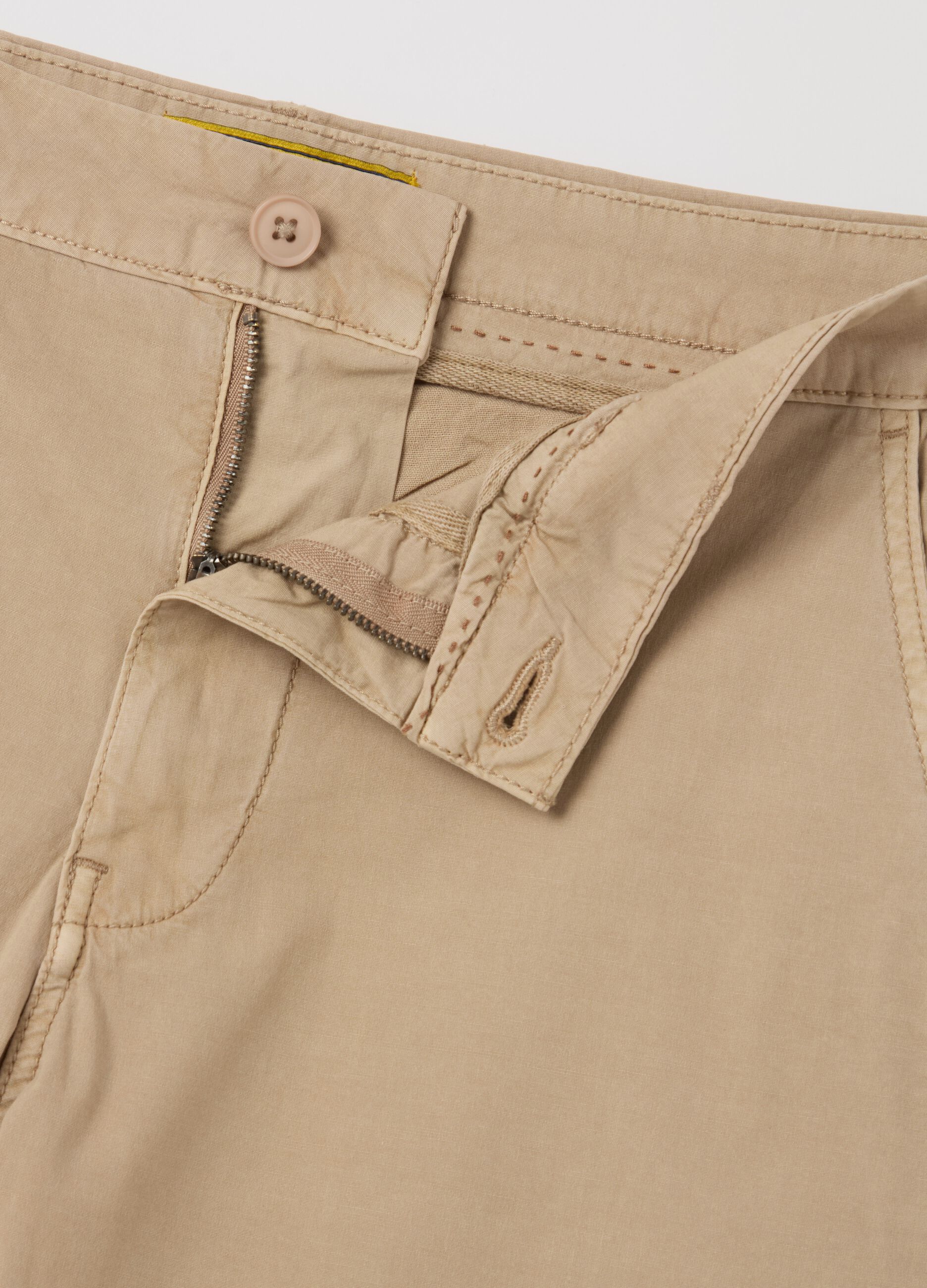 Chino trousers in poplin