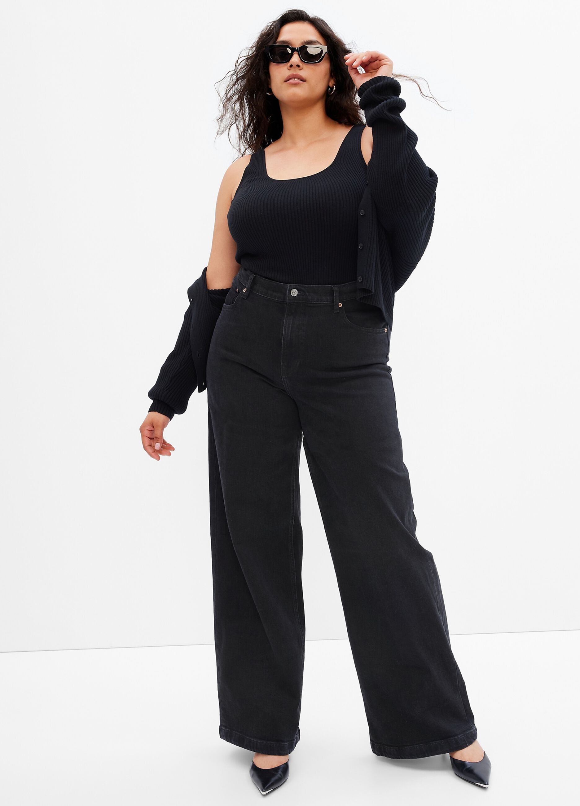 Wide-leg jeans with high waist