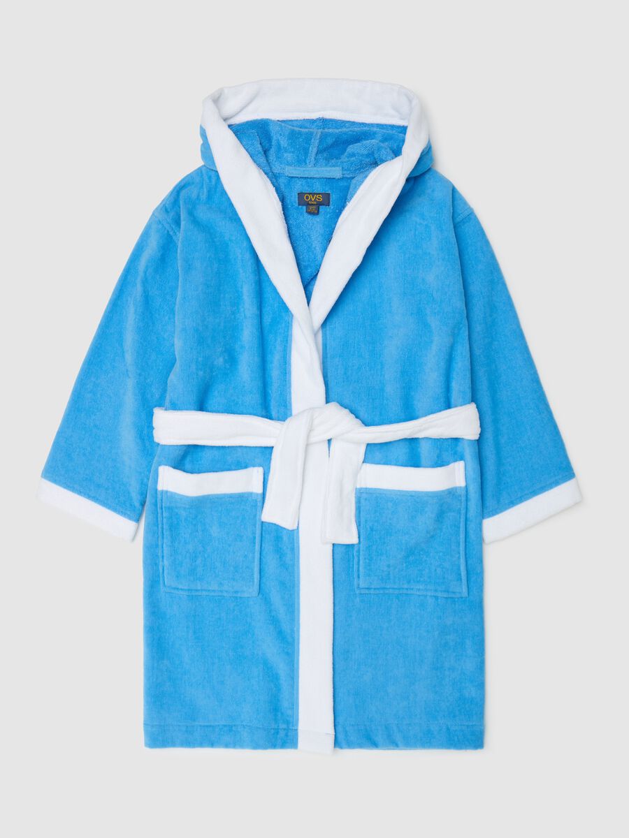 Bathrobe with contrasting edging_0