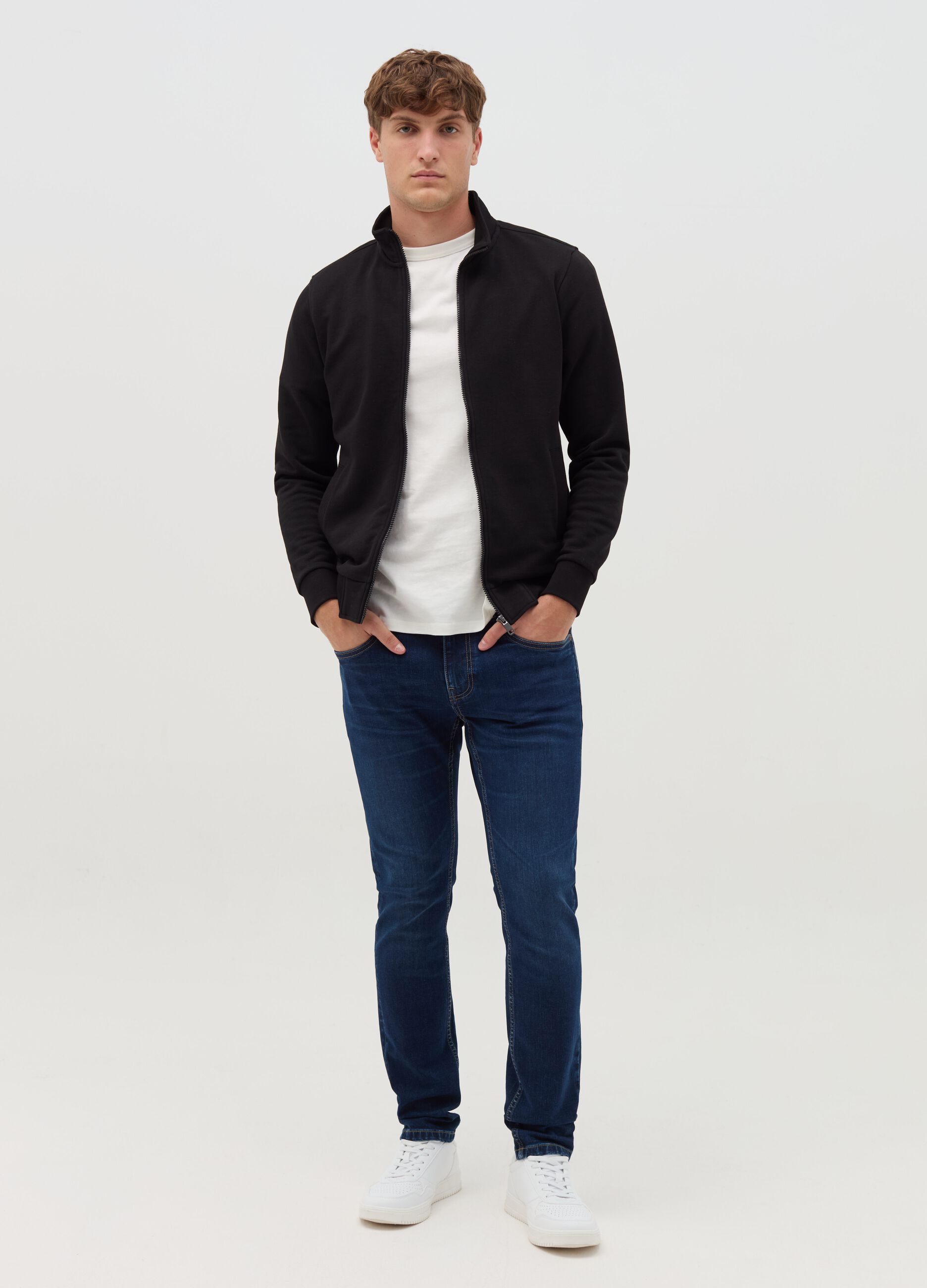 Skinny-fit jeans with five pockets