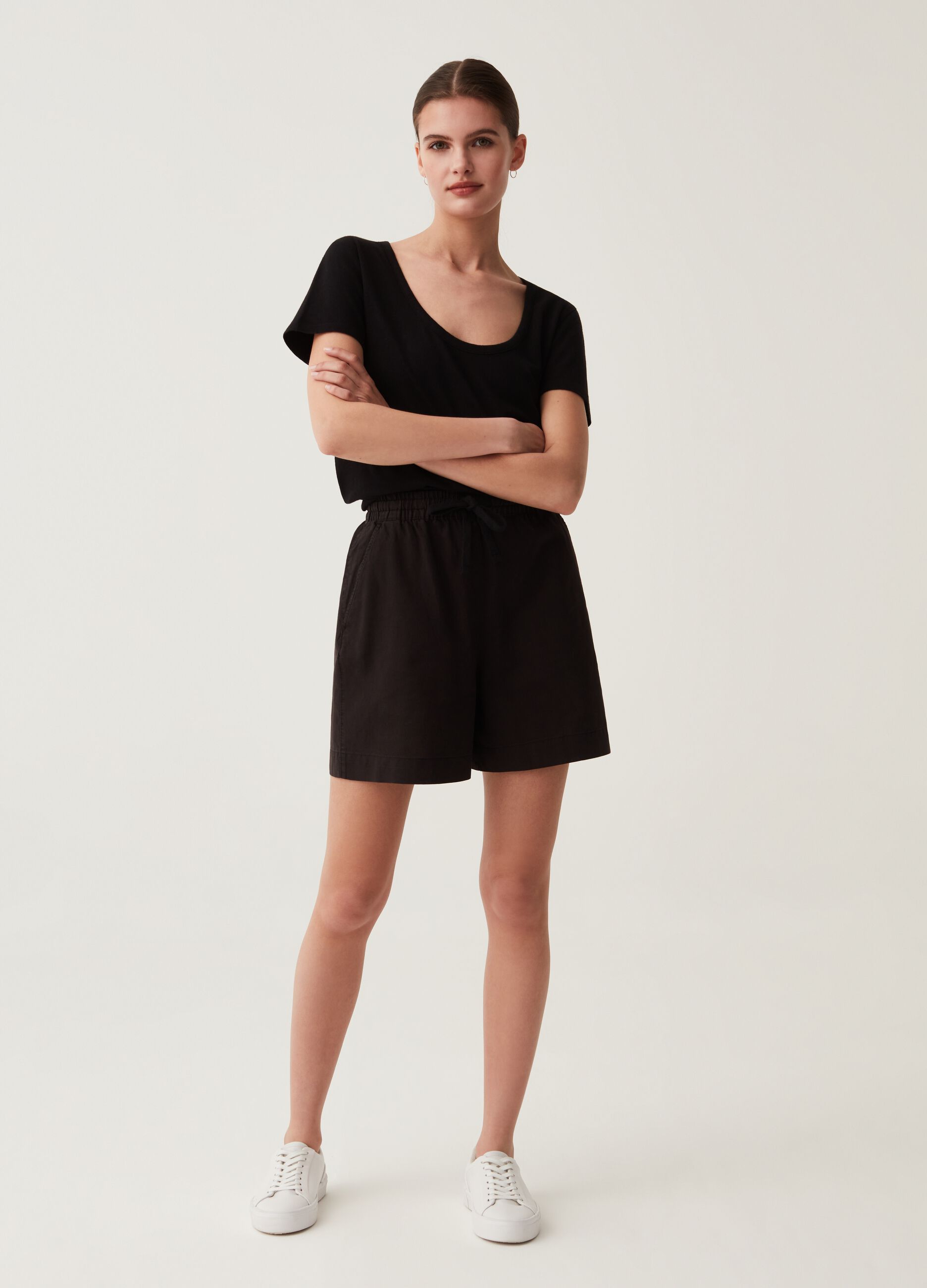 LESS IS BETTER Shorts in lino e cotone con coulisse