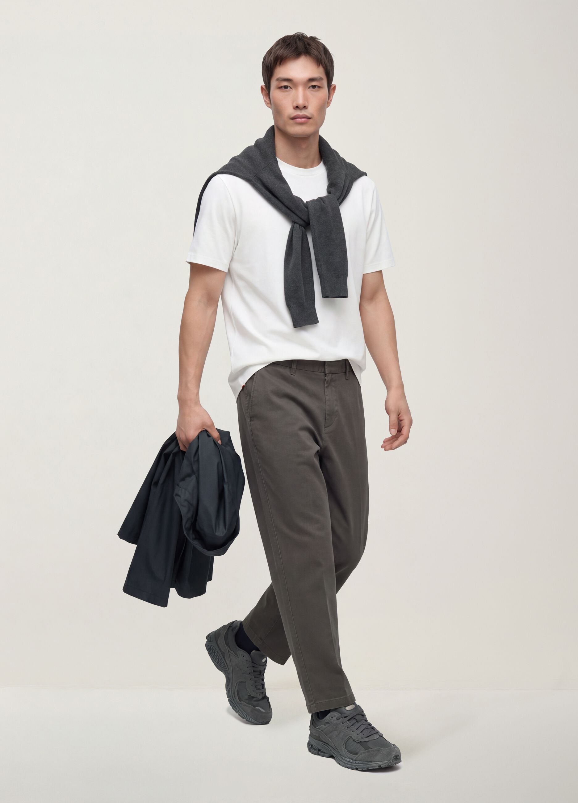 Pantaloni chino grigi in twill di cotone elasticizzato regular tapered fit