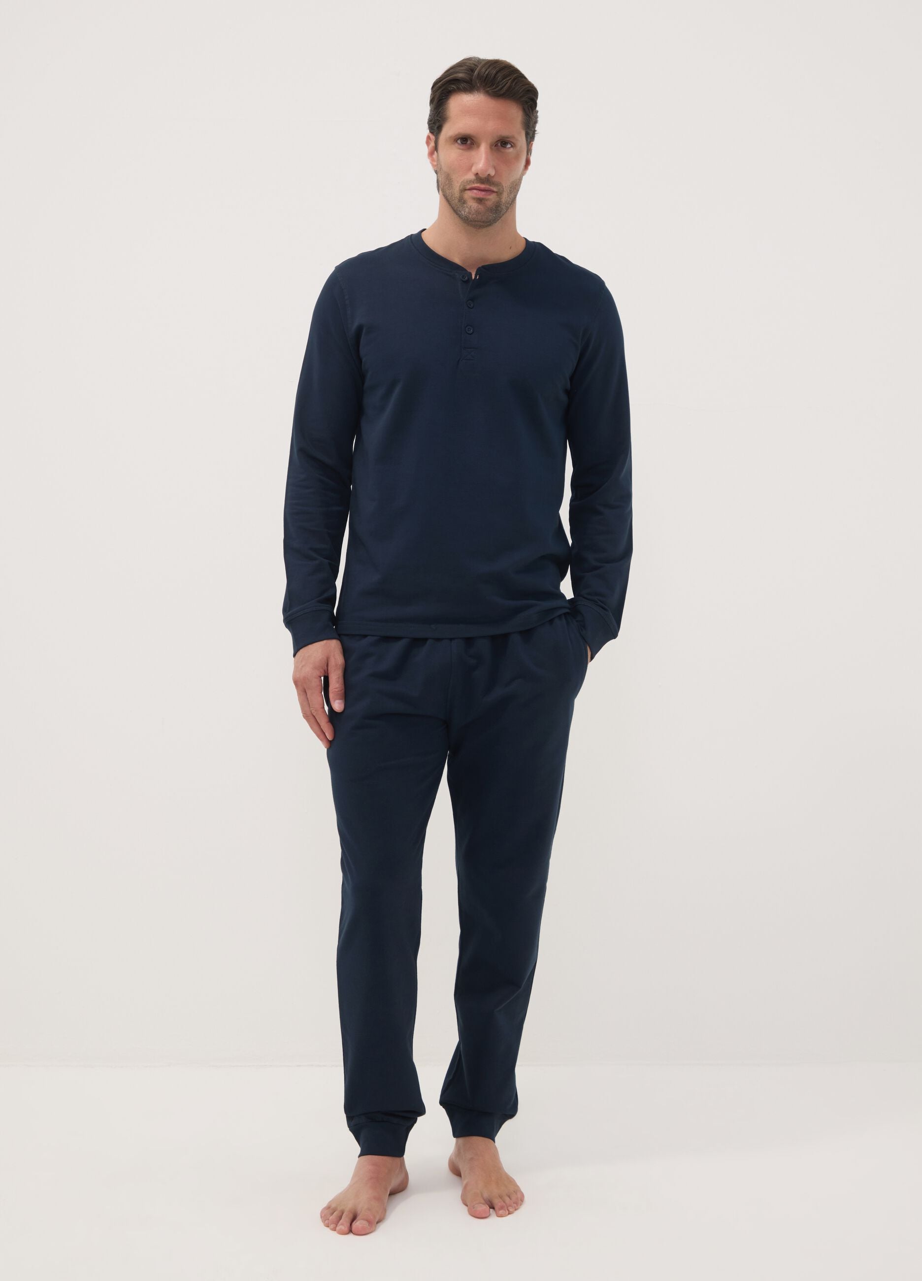 Pigiama blu in puro cotone con scollo serafino