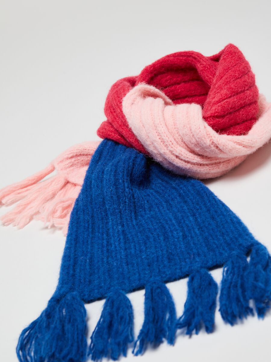 Sciarpa color block a costine con frange_2