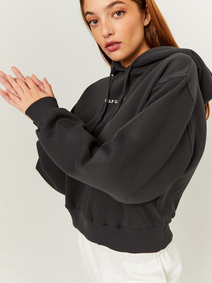Oversized sweatshirt with hood and print_2