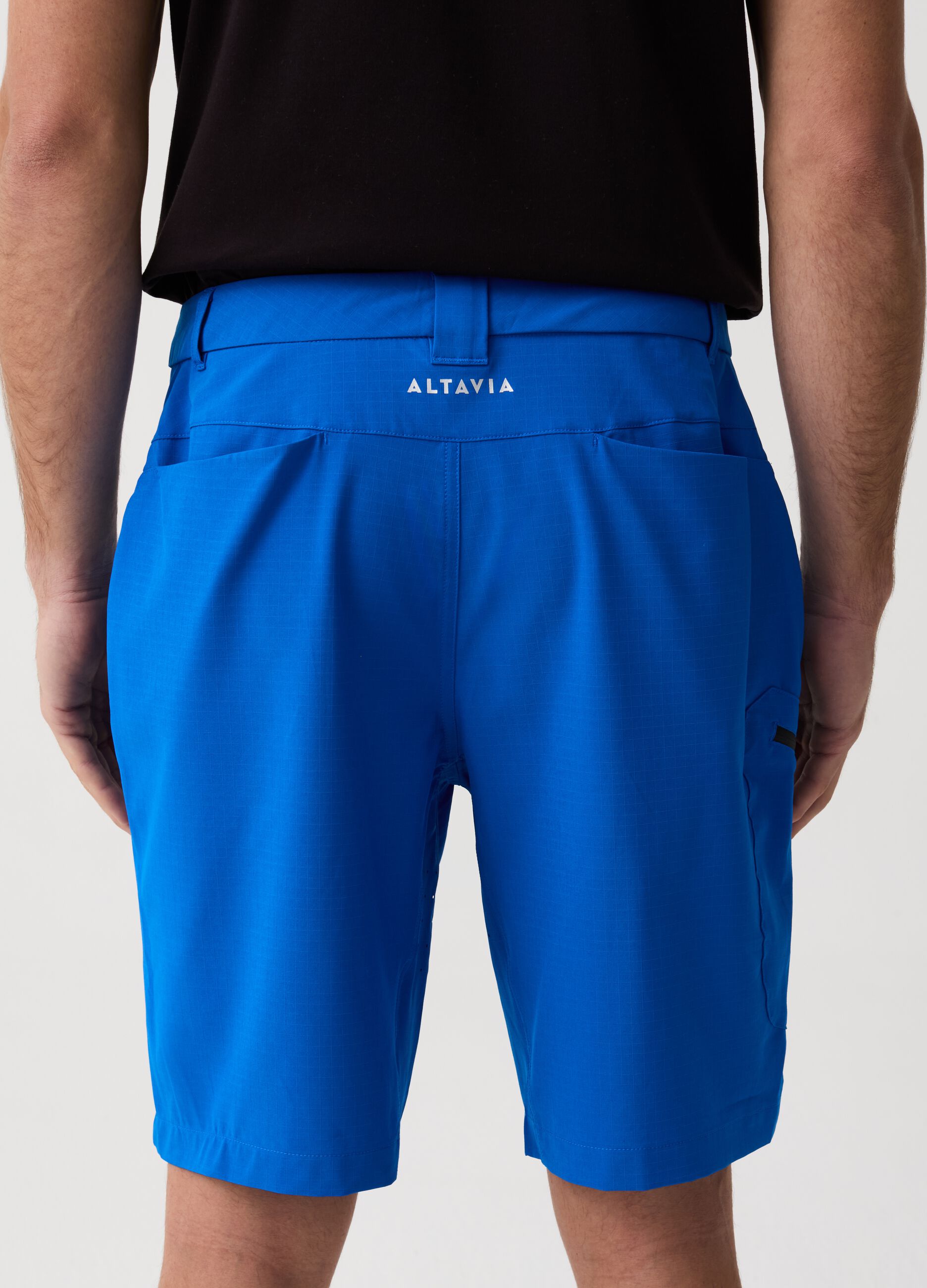 Altavia hiking shorts with ripstop weave