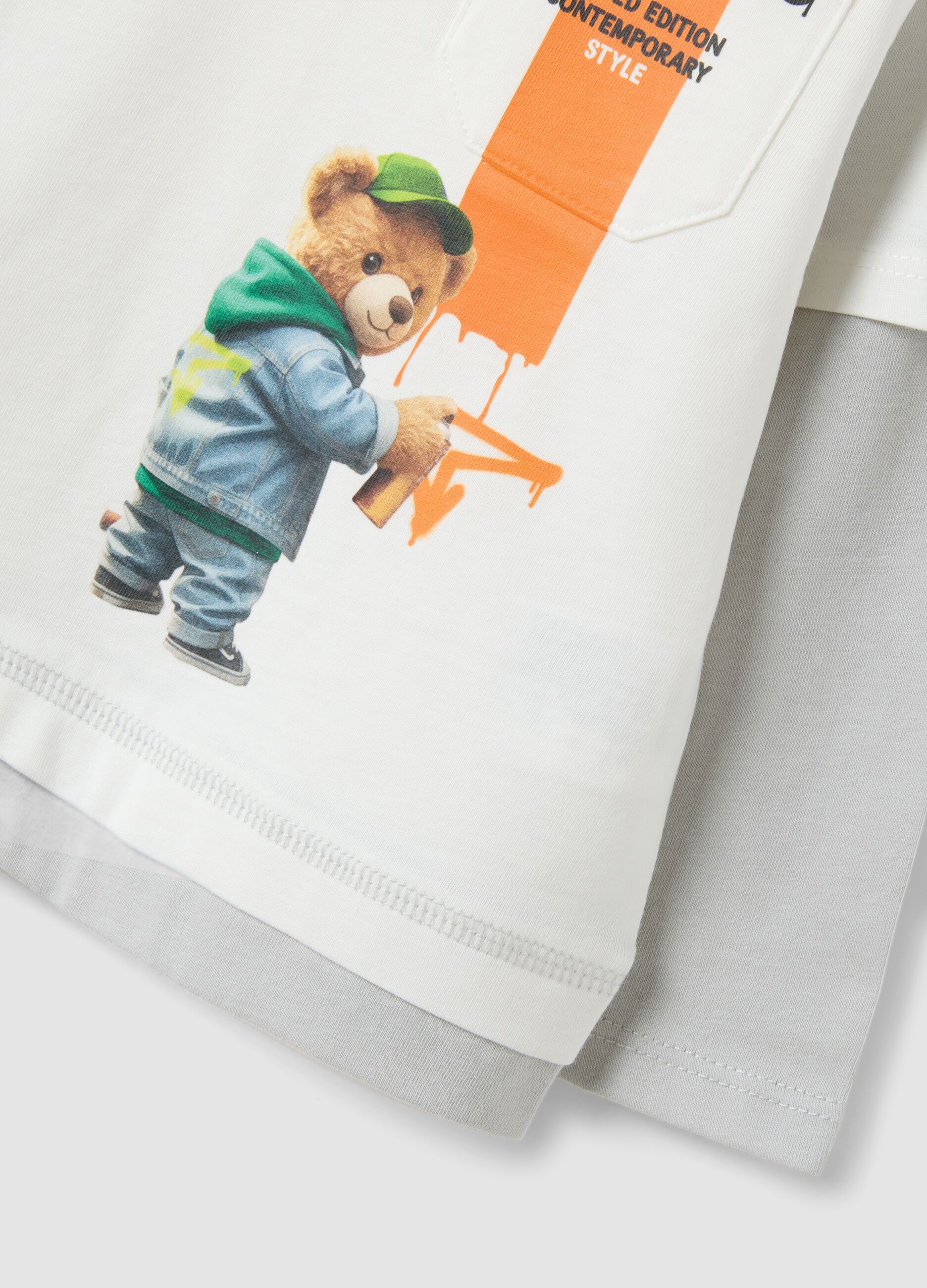 White oversized pure cotton T-shirt with print for baby boy