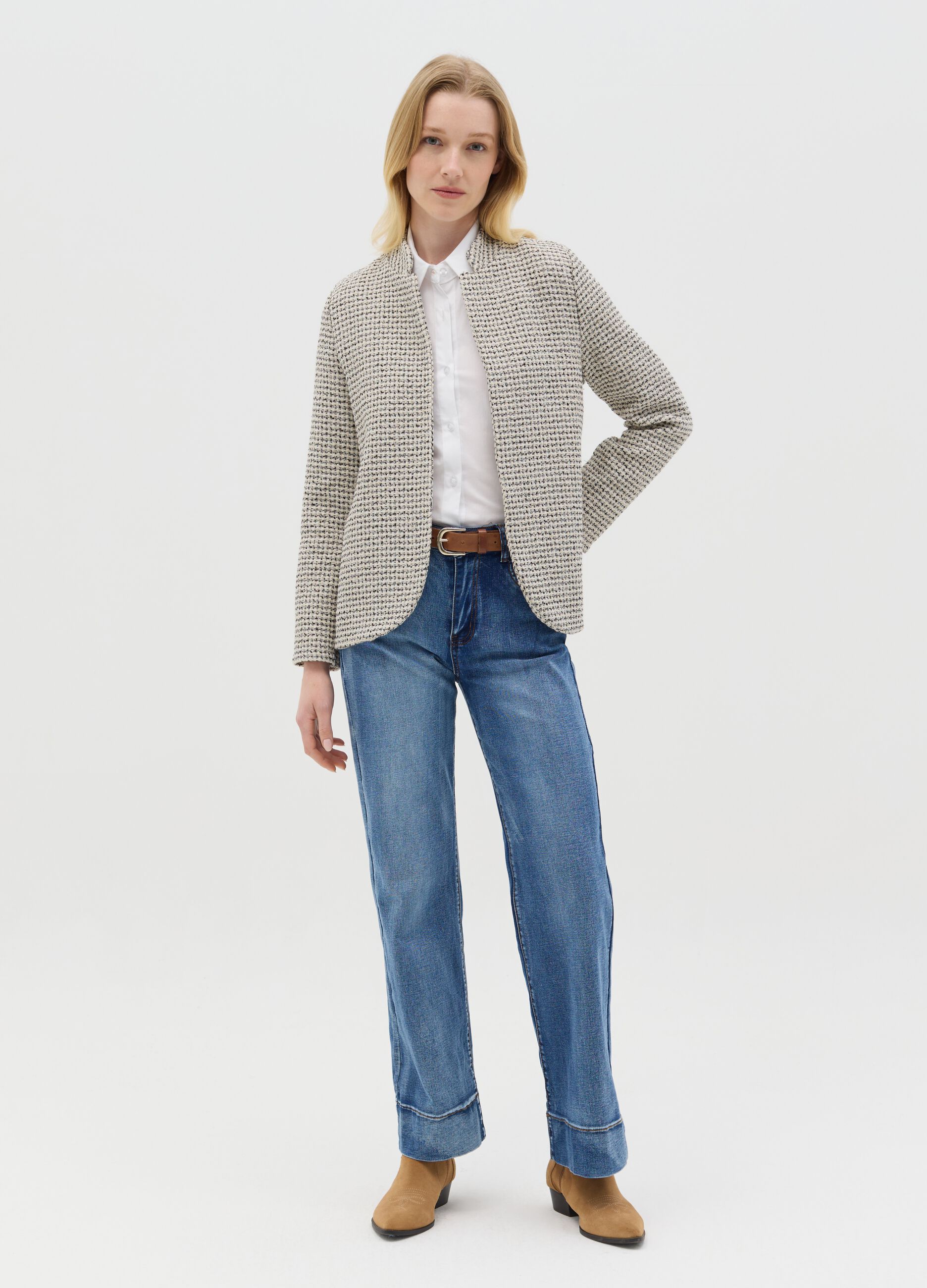 Open beige and black jacket in tweed