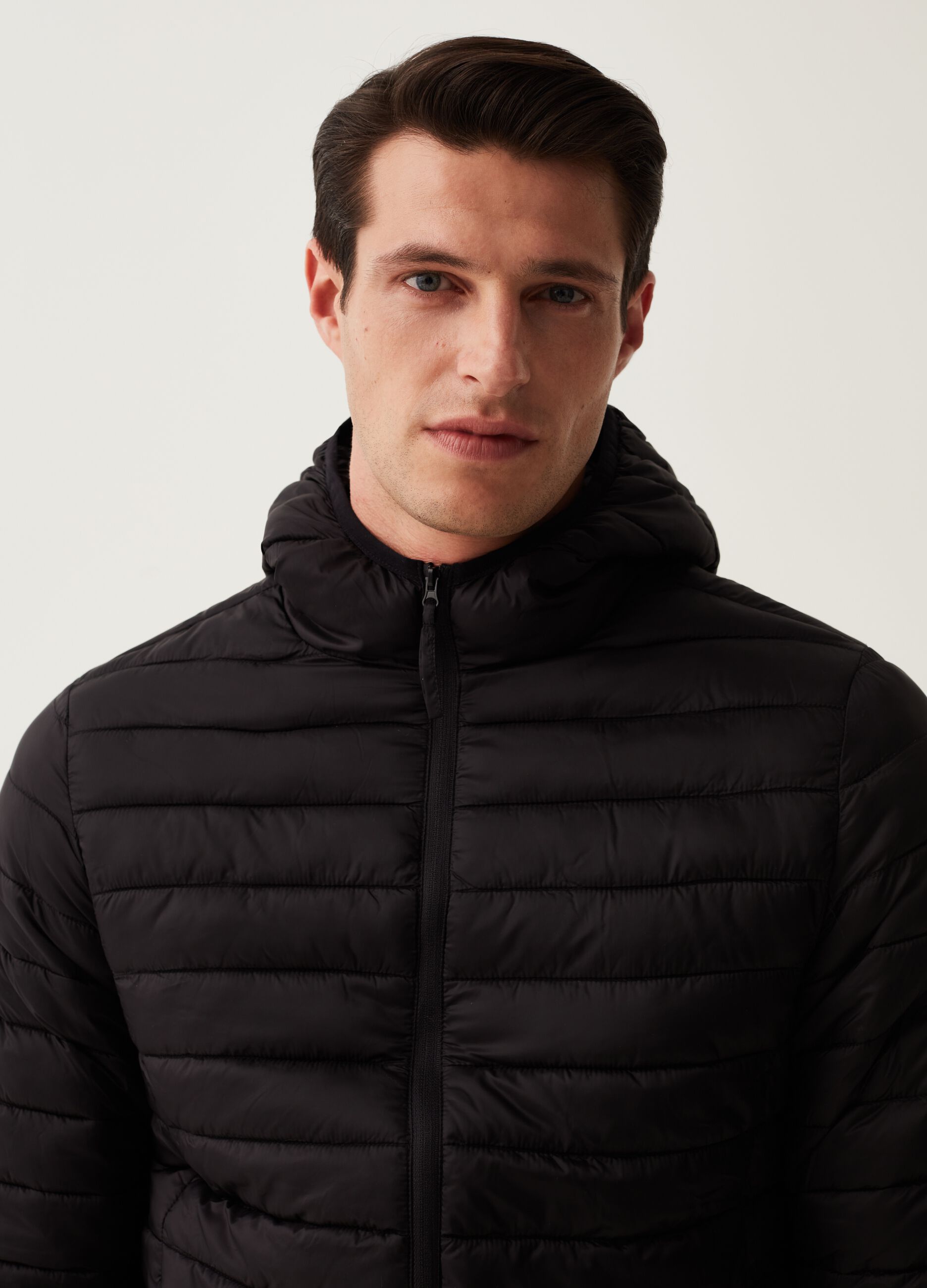 Piumino ultralight con cappuccio_1