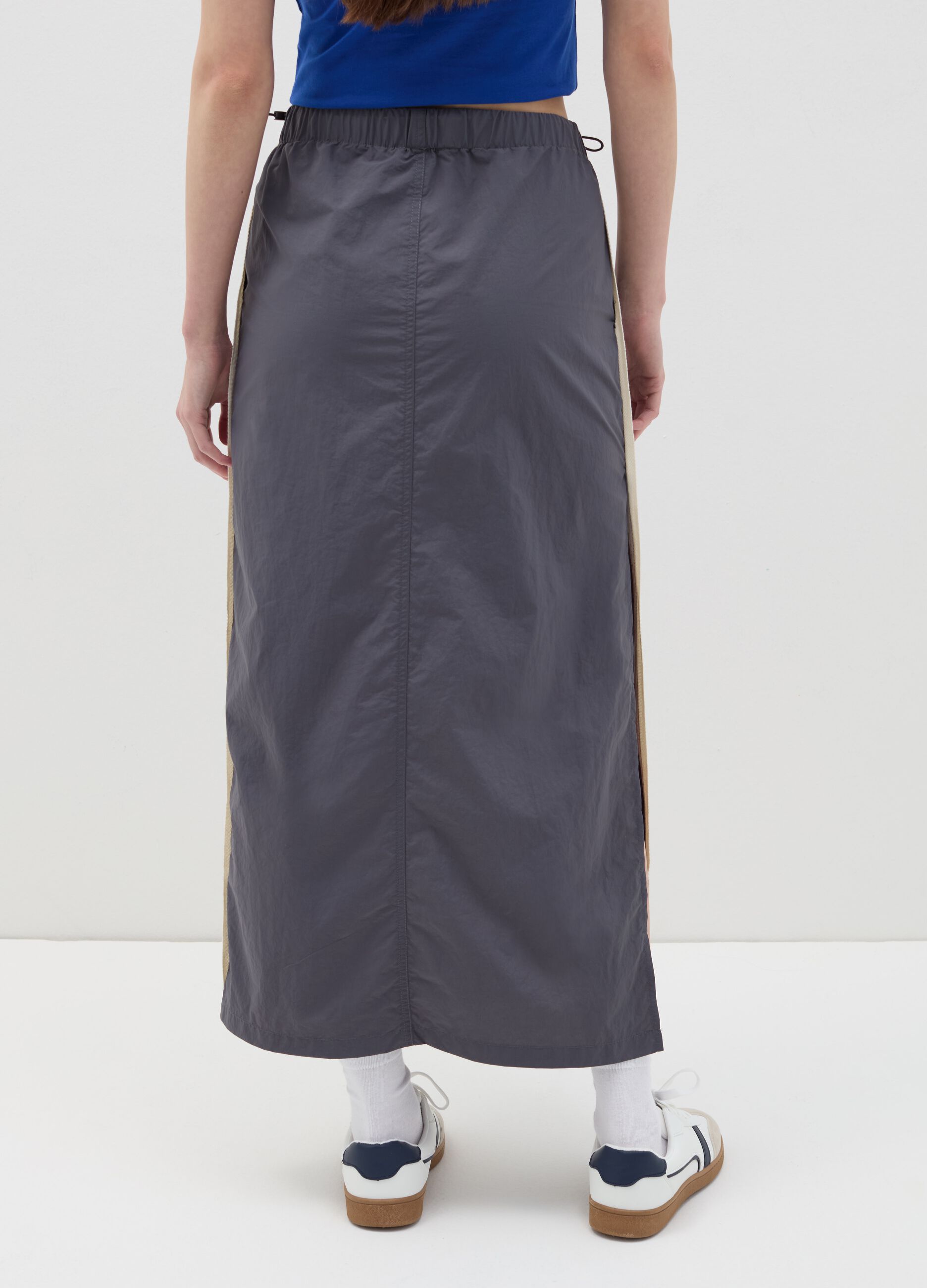 Long nylon skirt with splits
