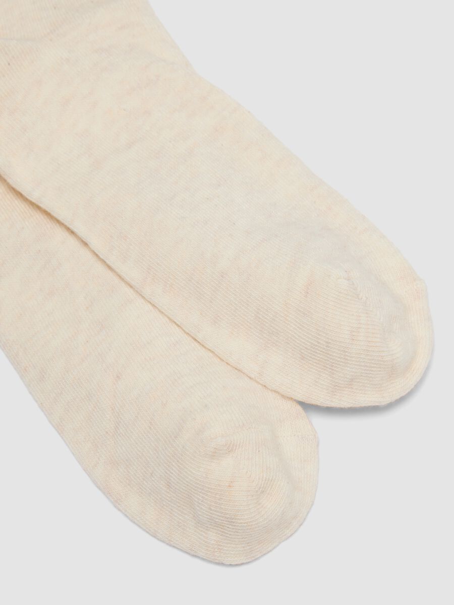 2-pack pink and beige organic cotton-blend socks with scalloped trim_1