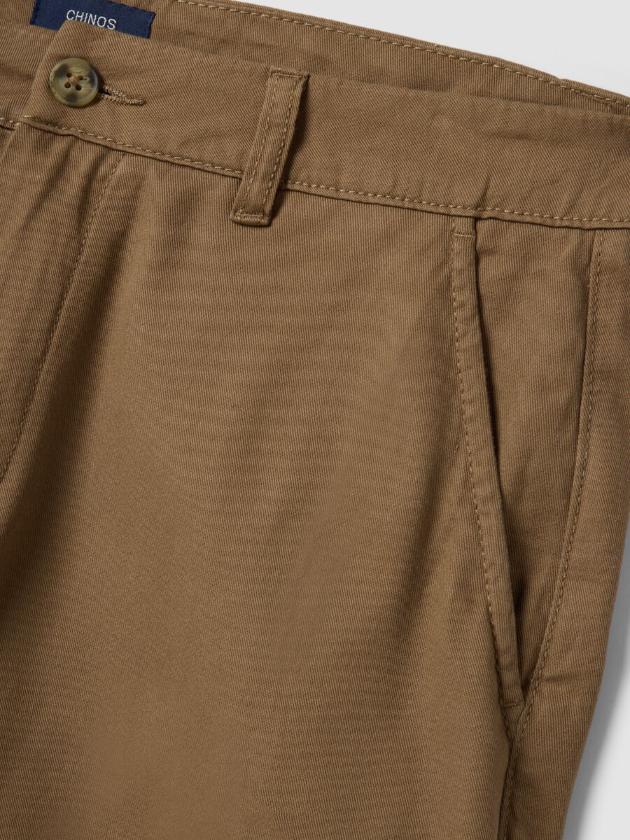 Beige chino shorts in pure cotton, regular fit_5
