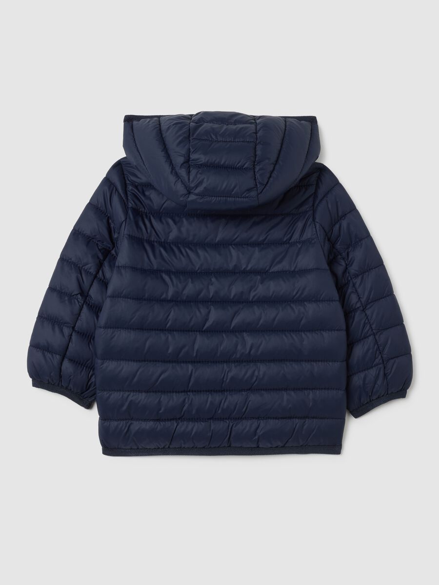 Giubbotto imbottito blu da bambino con cappuccio_1