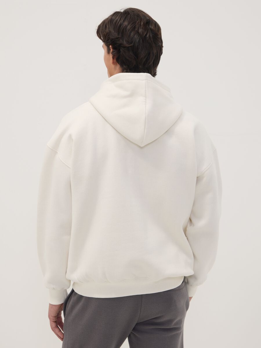 White cotton-blend hoodie with Chicago Bulls print_3