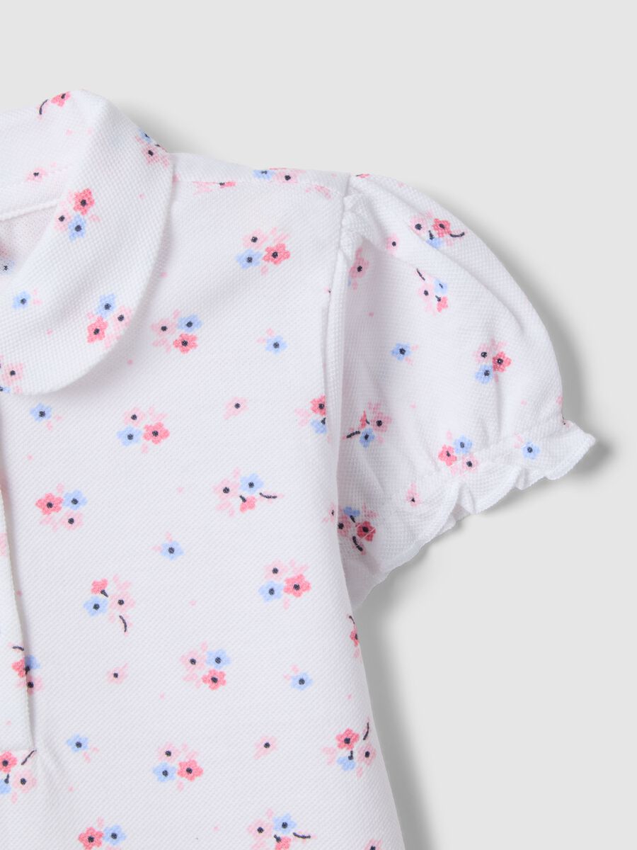 Girls' pure cotton white polo with floral pattern, regular fit_2